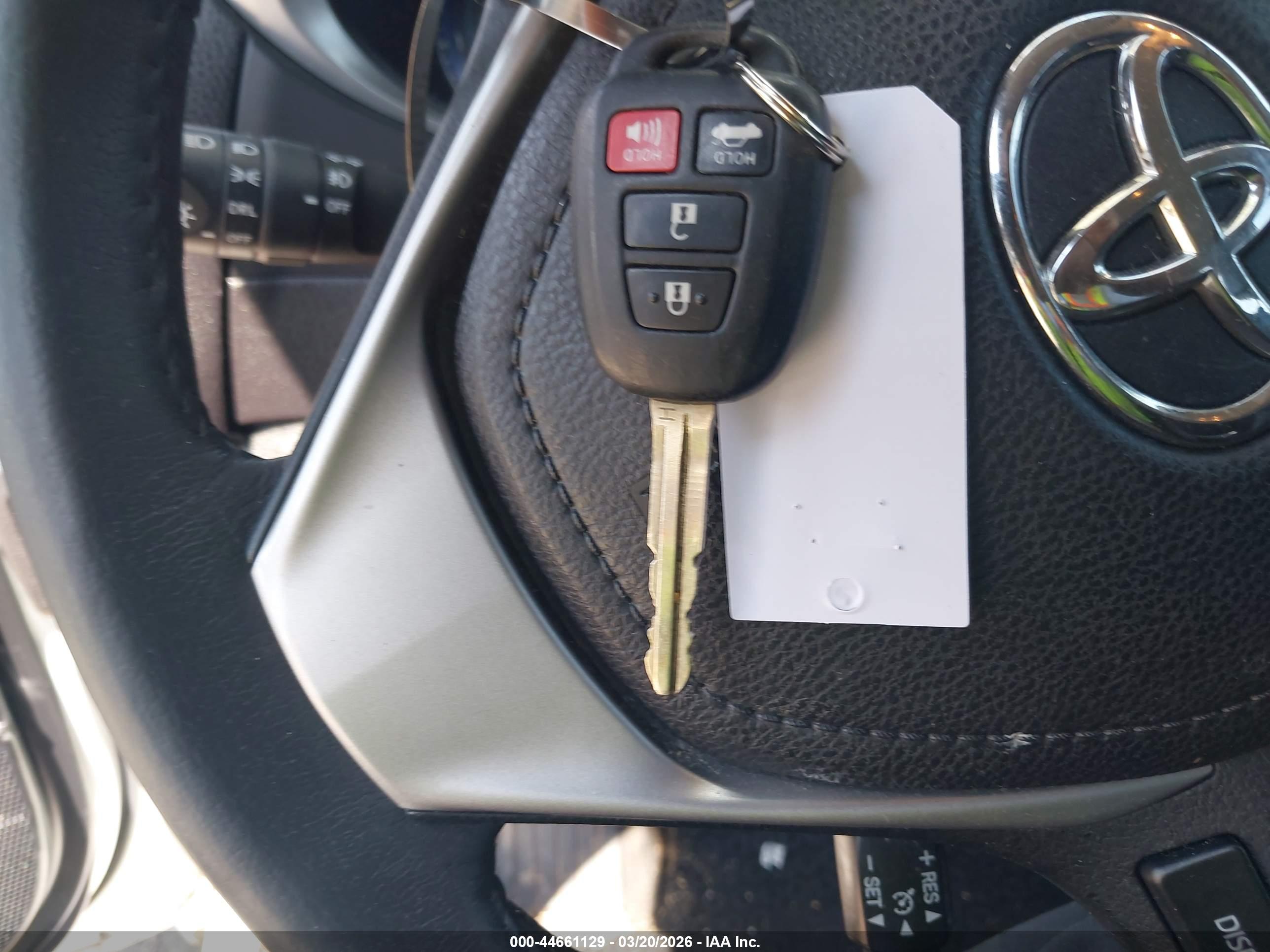TOYOTA COROLLA image 11