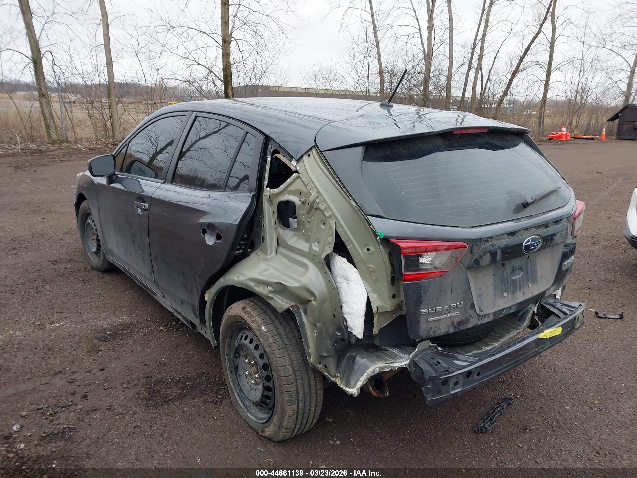 SUBARU IMPREZA image 3