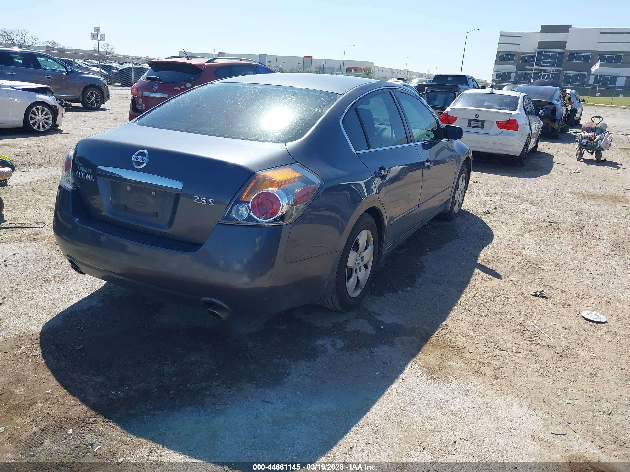 NISSAN ALTIMA image 4