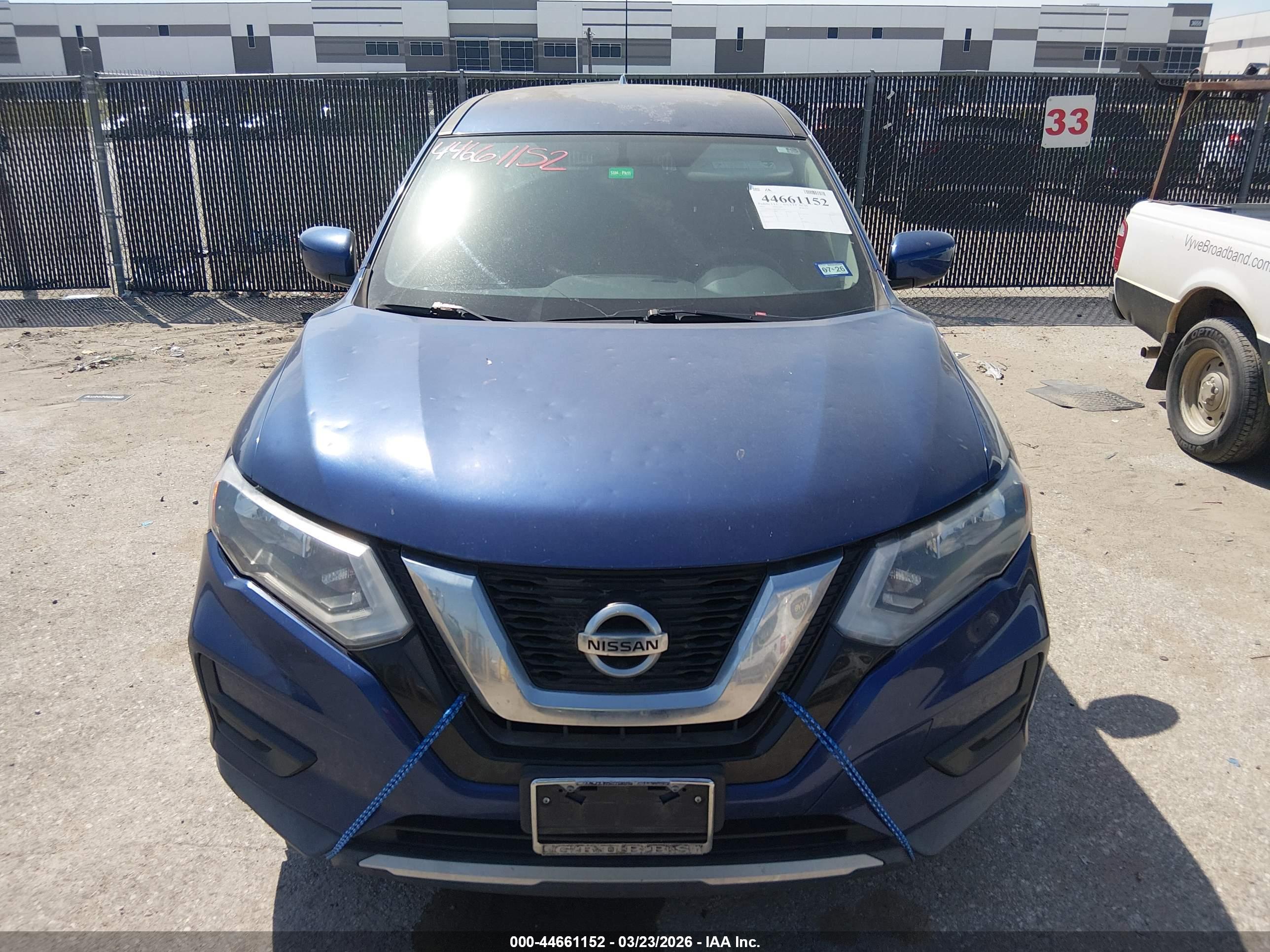NISSAN ROGUE image 6