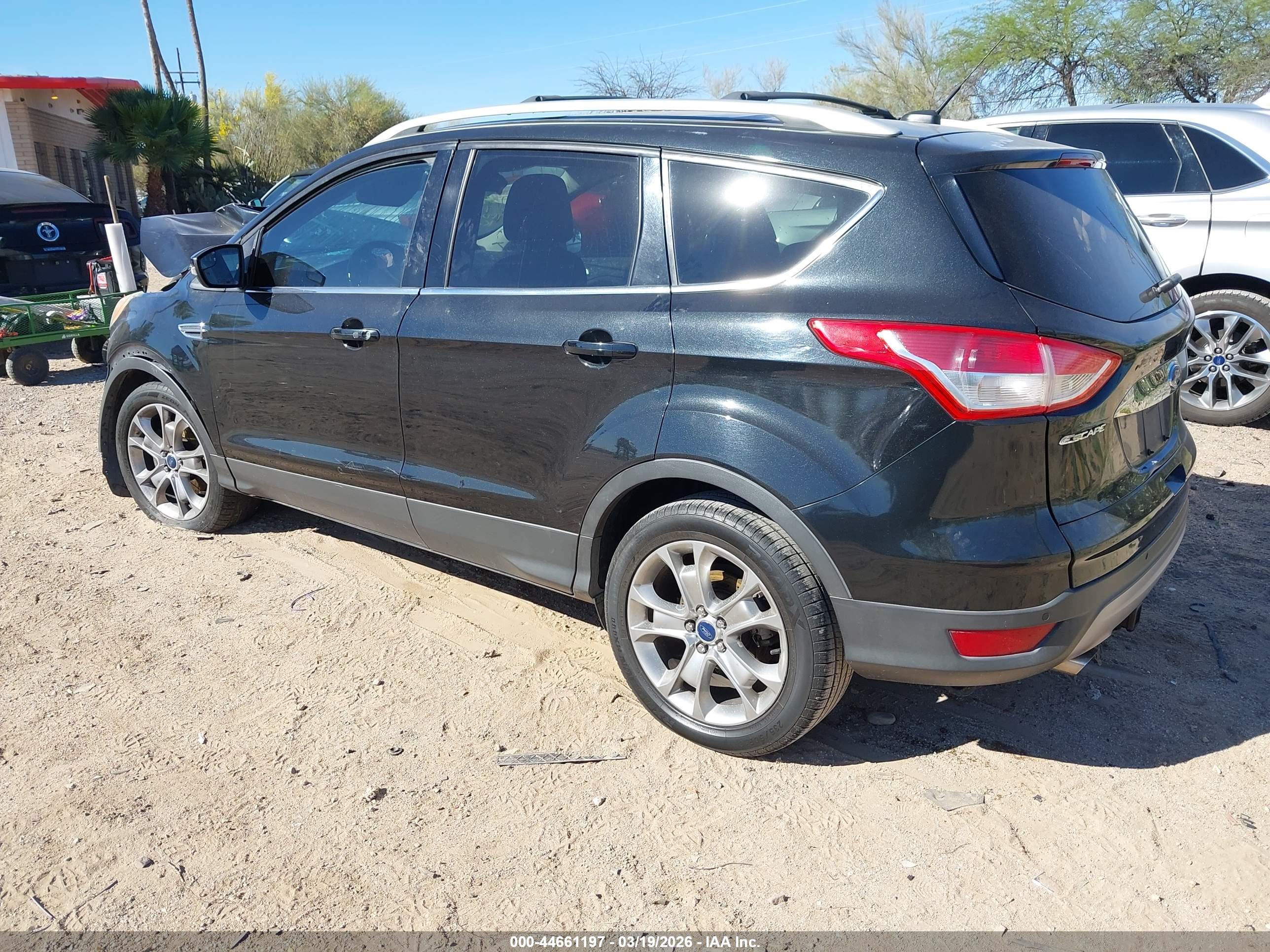 FORD ESCAPE image 3