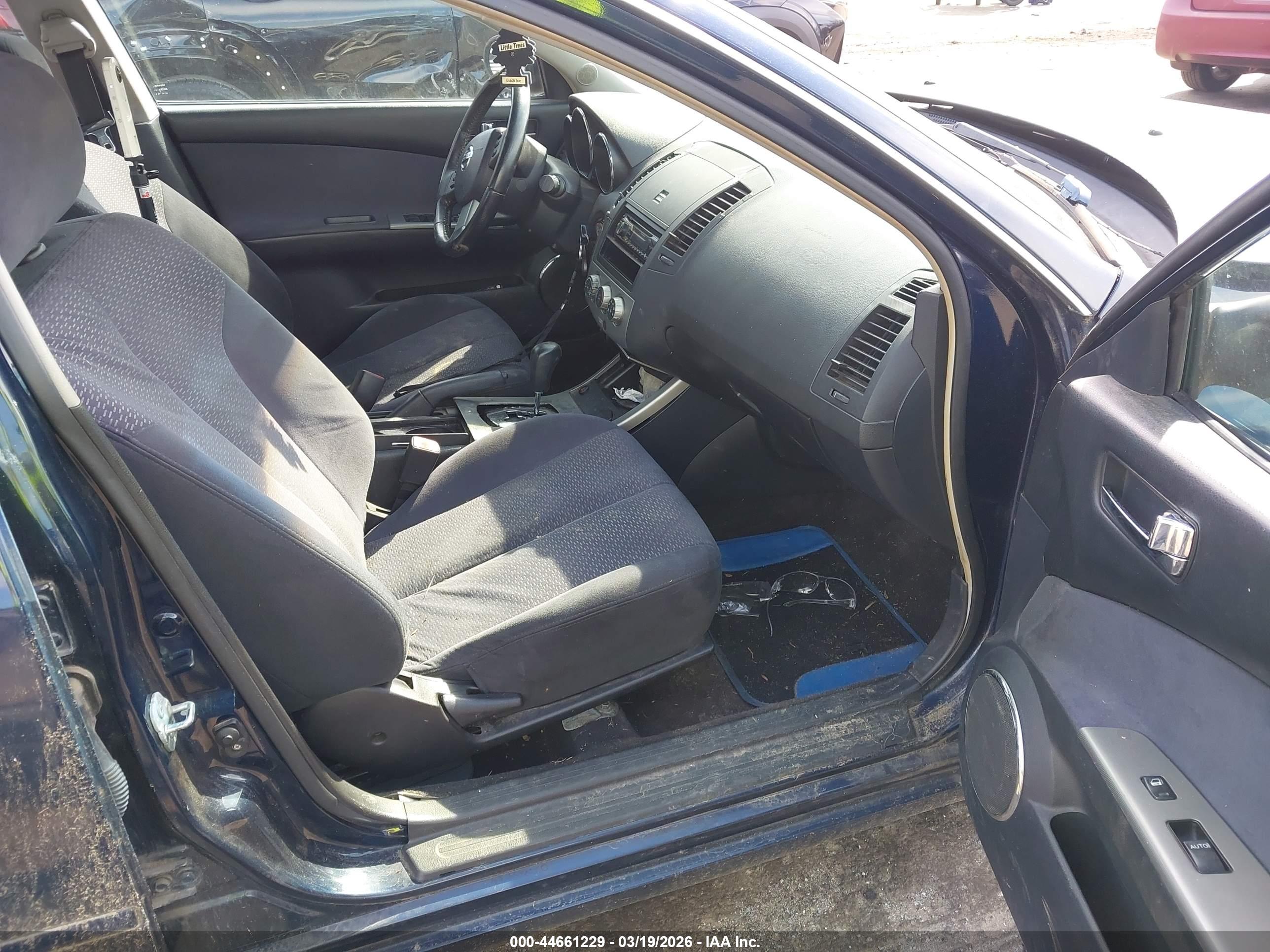 NISSAN ALTIMA image 5