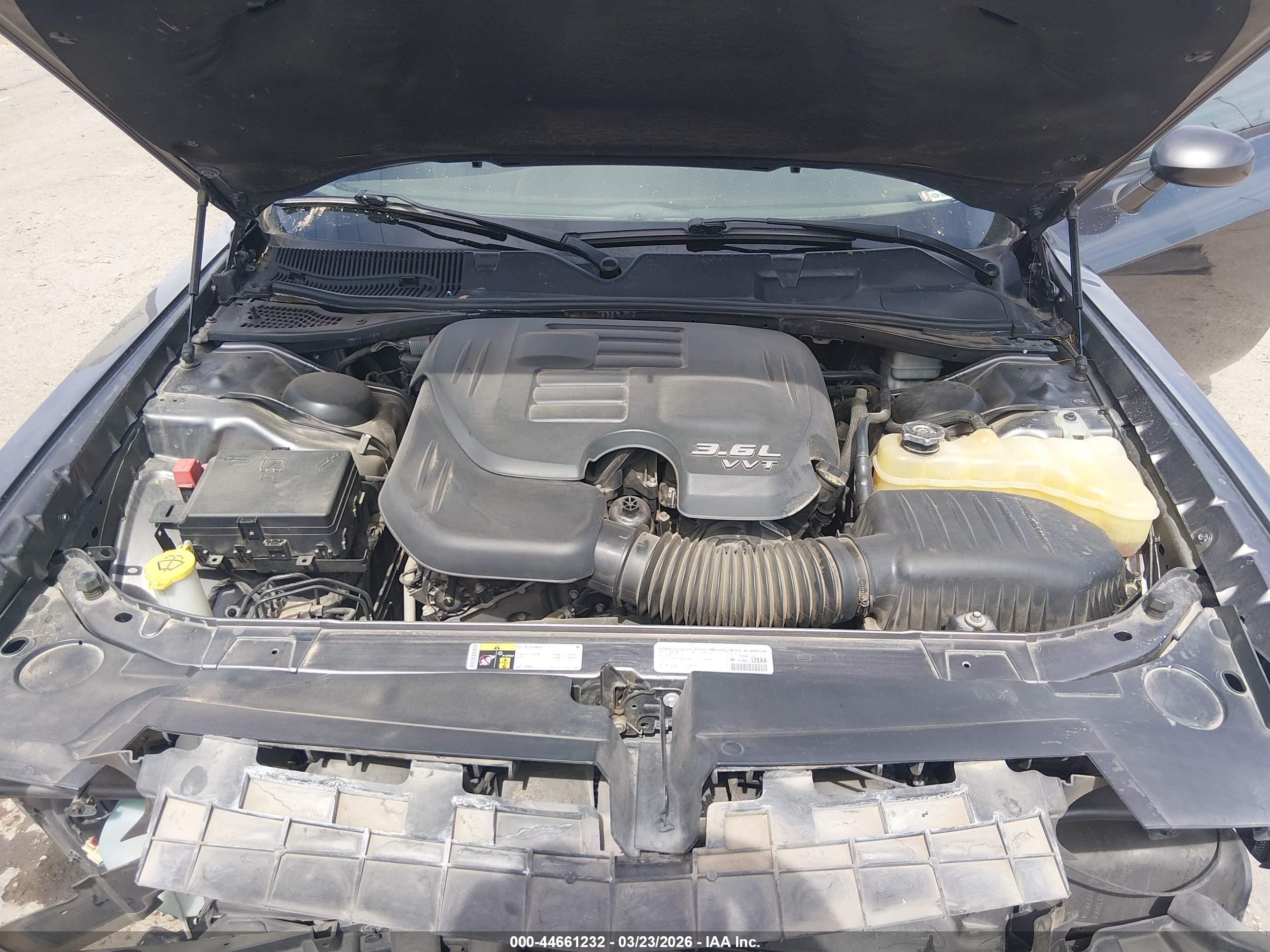 DODGE CHALLENGER image 10