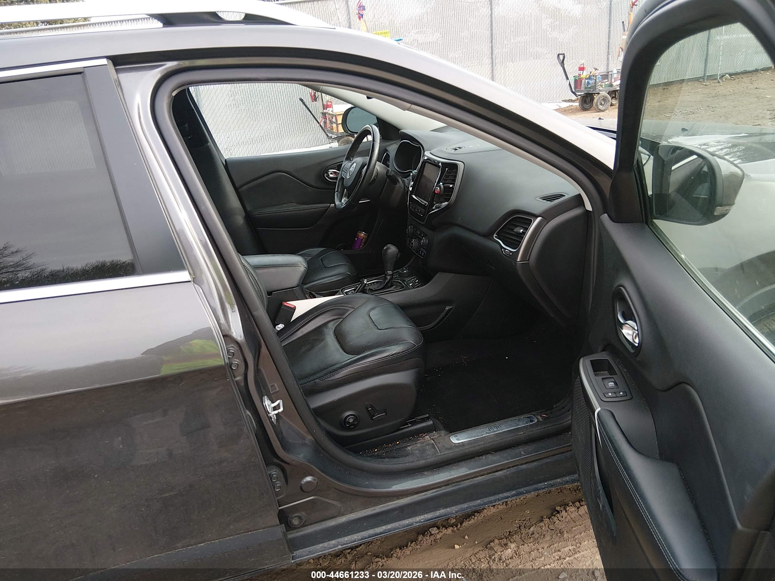 JEEP CHEROKEE image 5