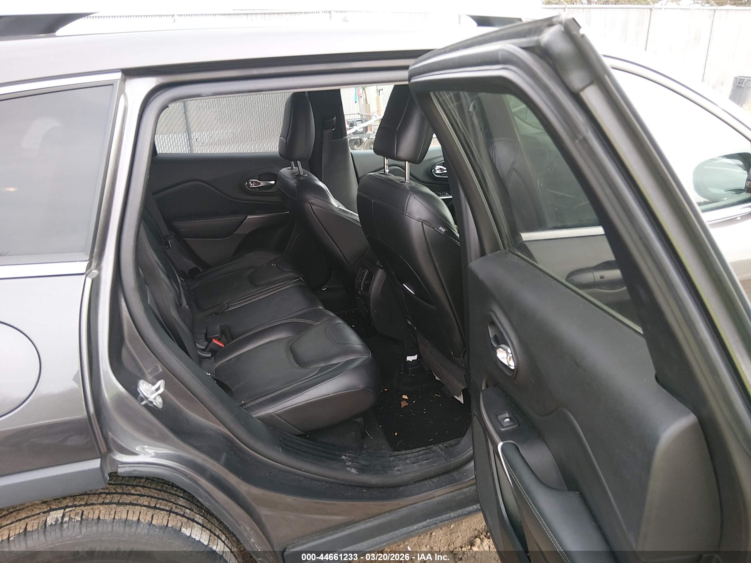 JEEP CHEROKEE image 8
