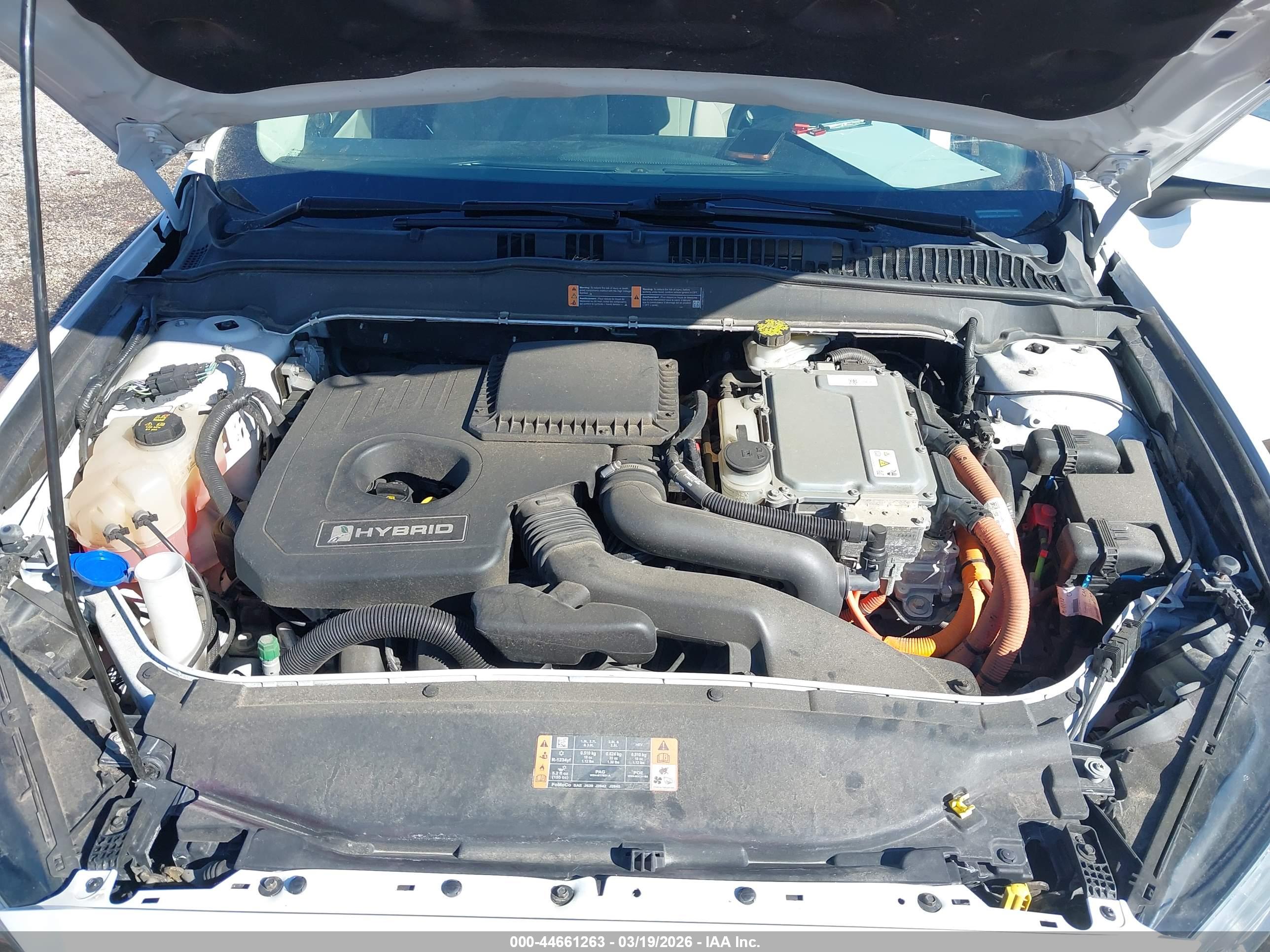 FORD FUSION image 10
