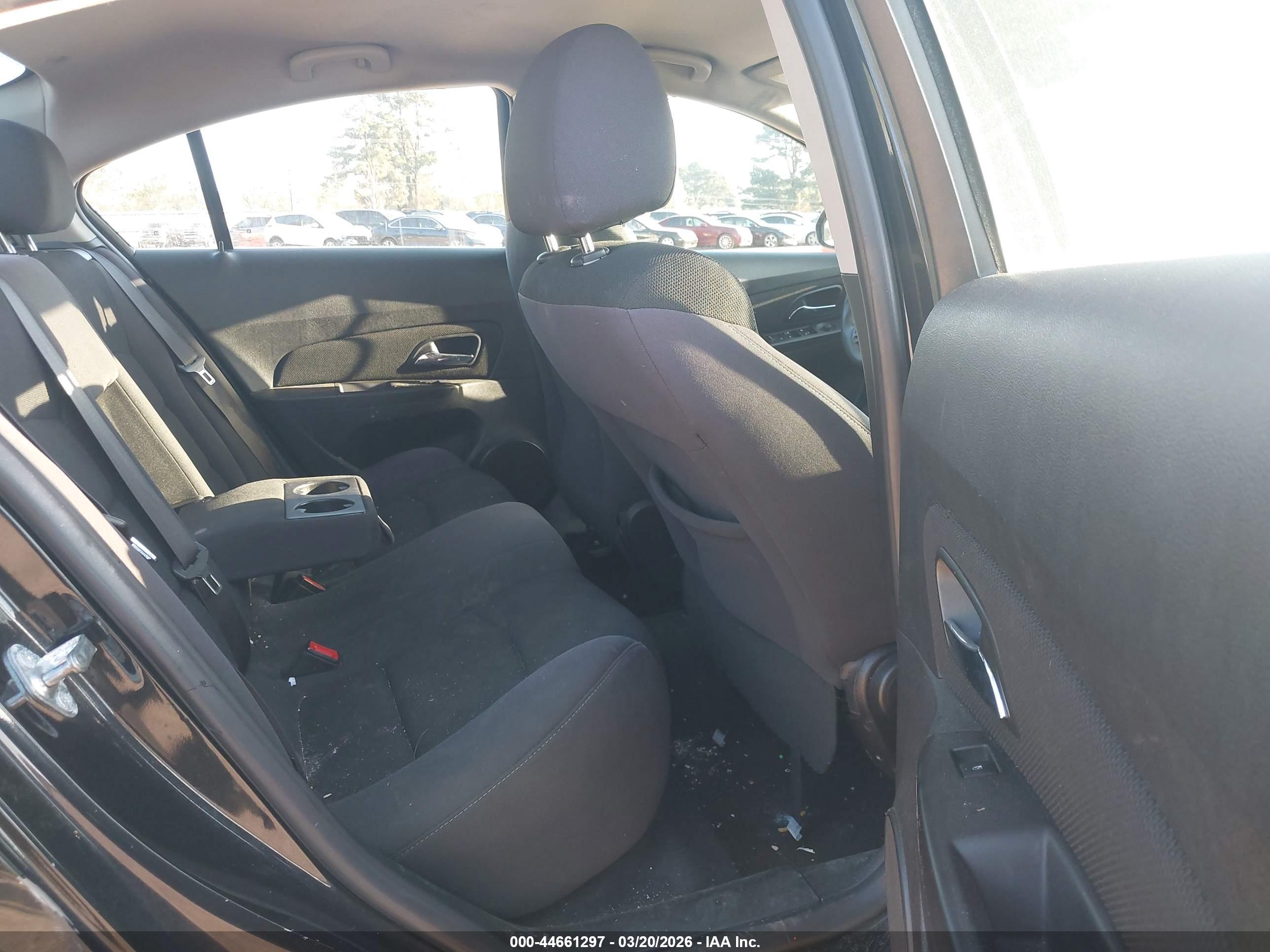 CHEVROLET CRUZE image 8