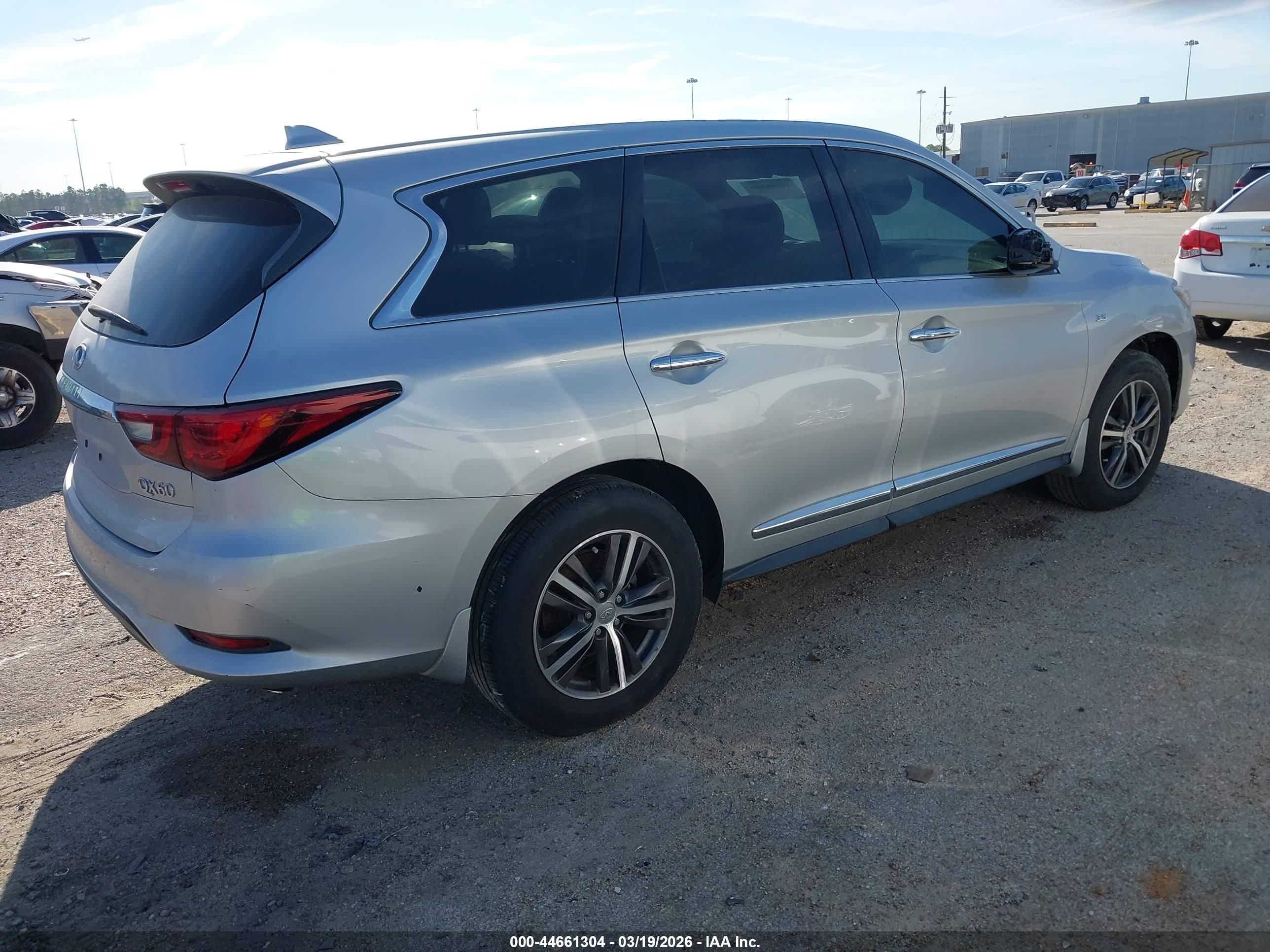 INFINITI QX60 image 4