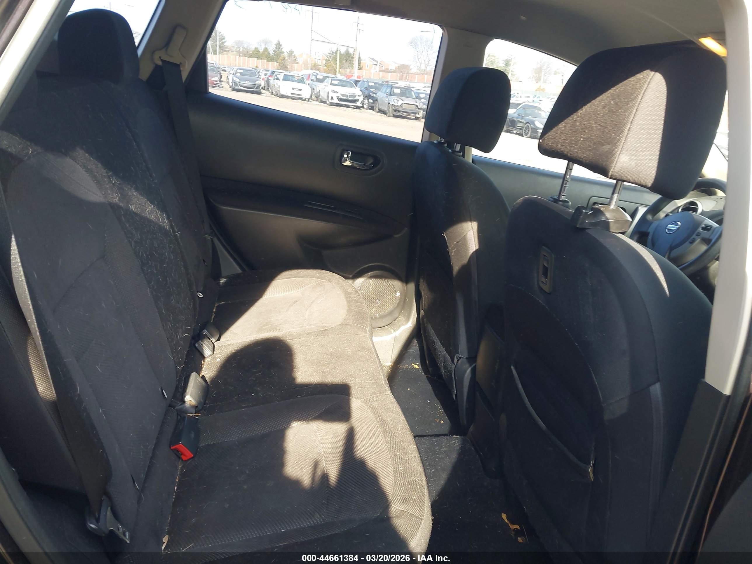 NISSAN ROGUE image 8