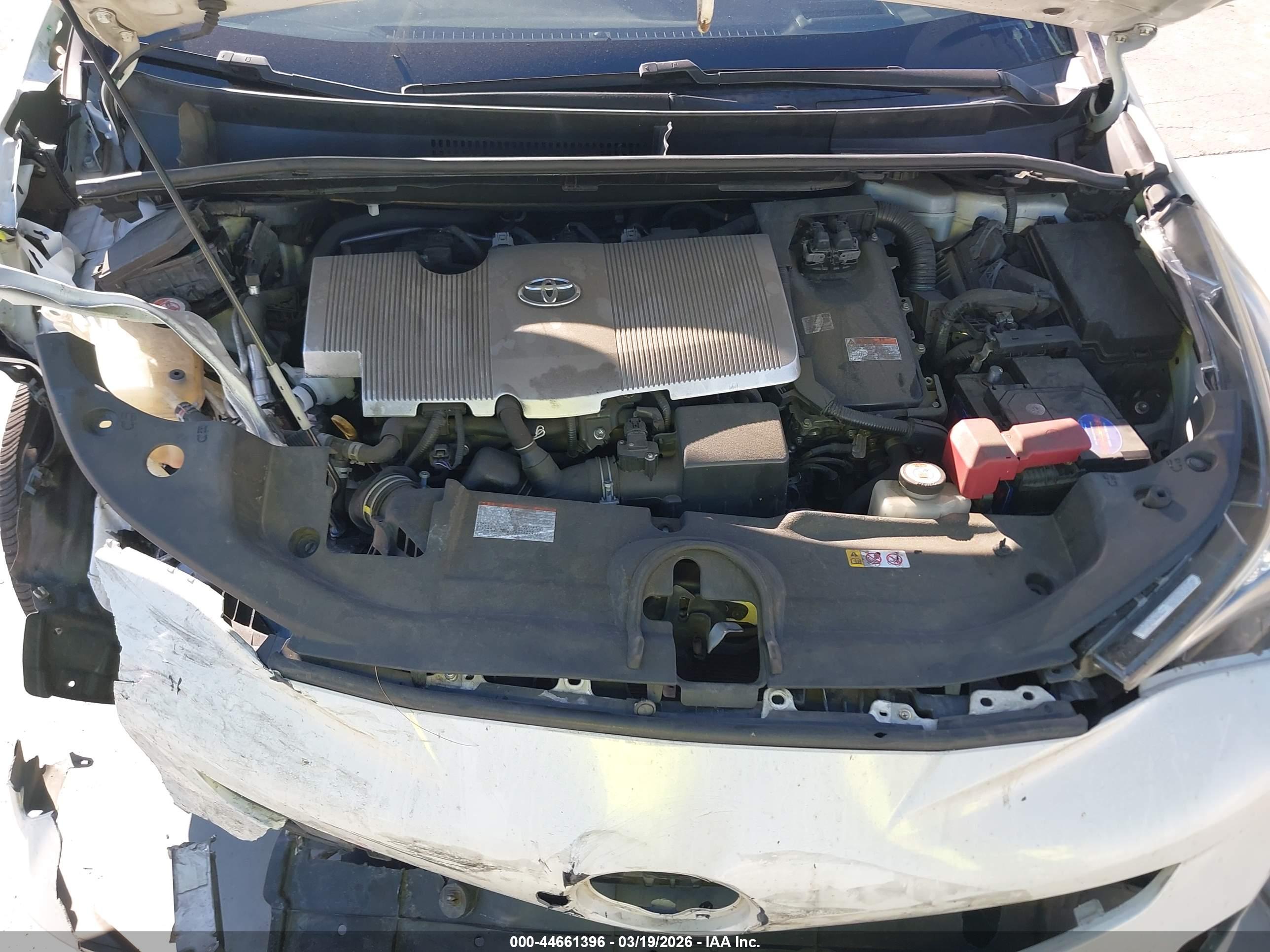 TOYOTA PRIUS image 10