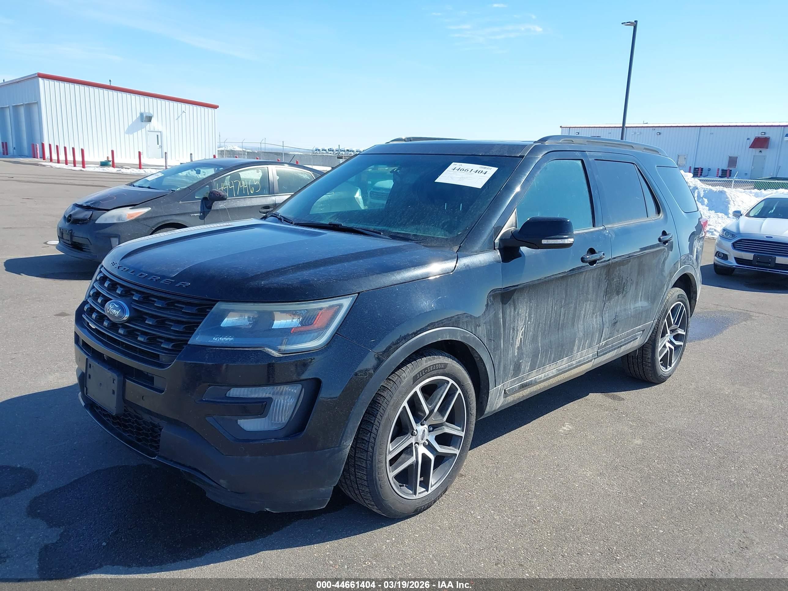 FORD EXPLORER image 2