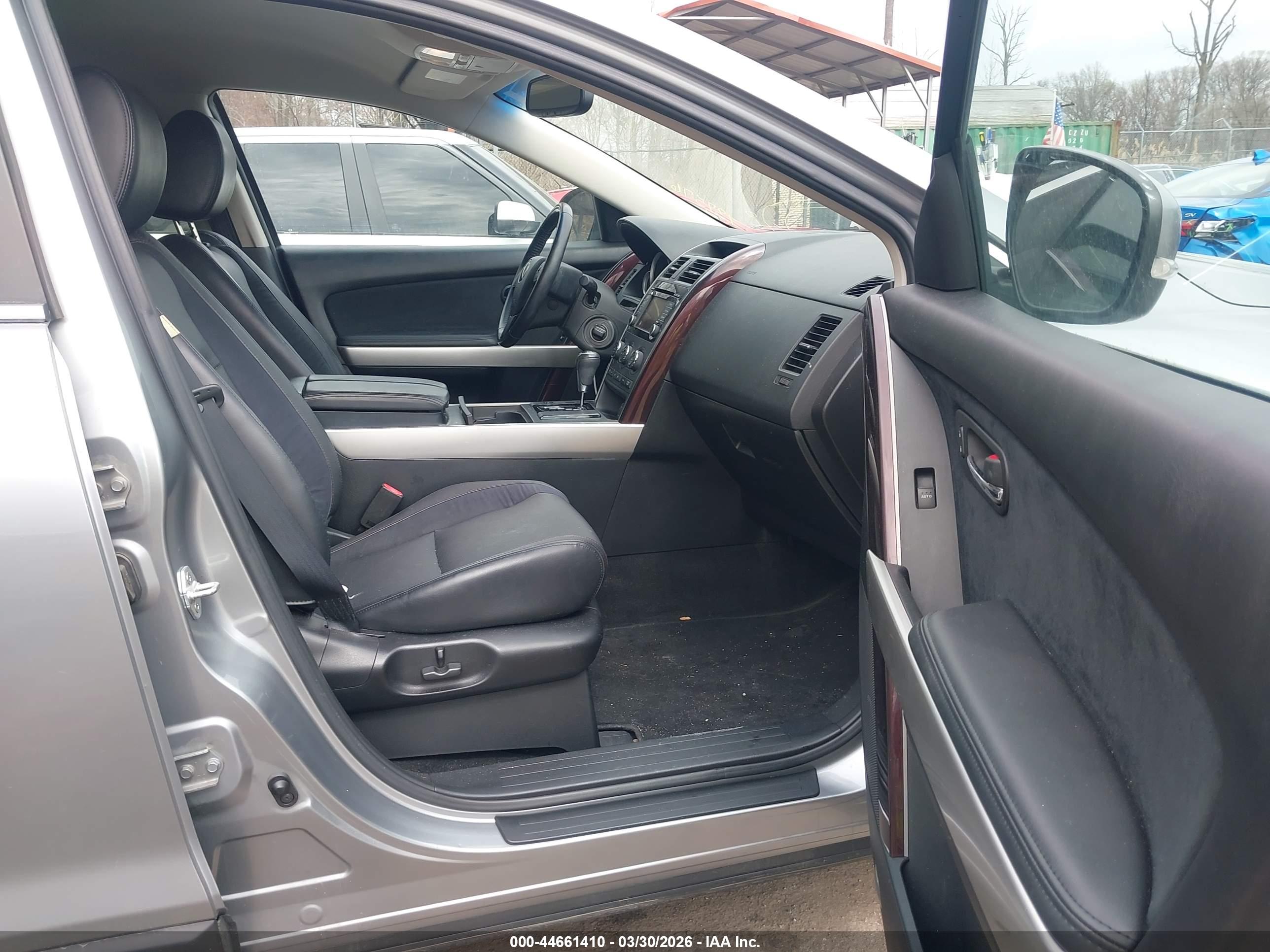 MAZDA CX-9 image 5