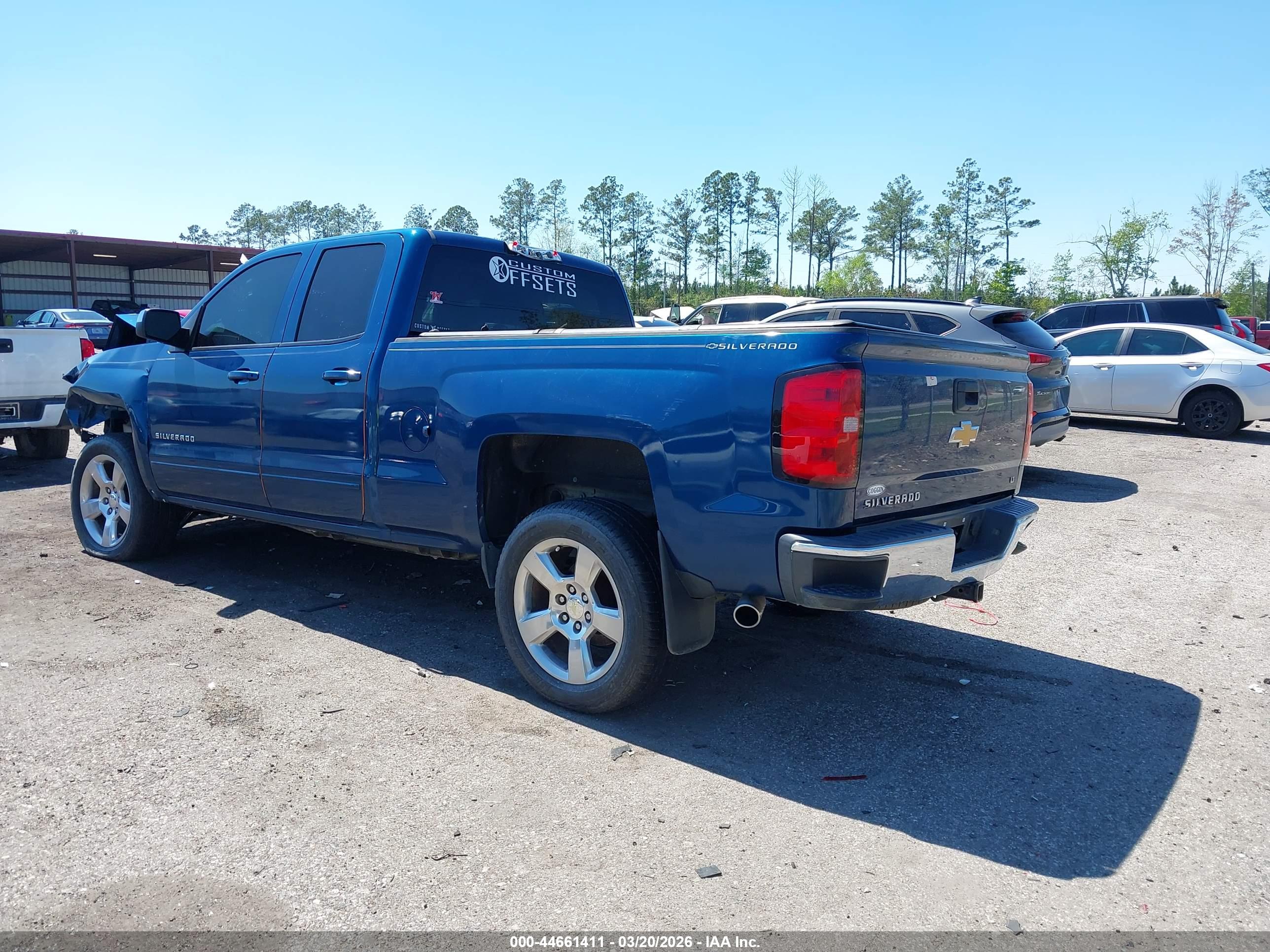 CHEVROLET SILVERADO image 3