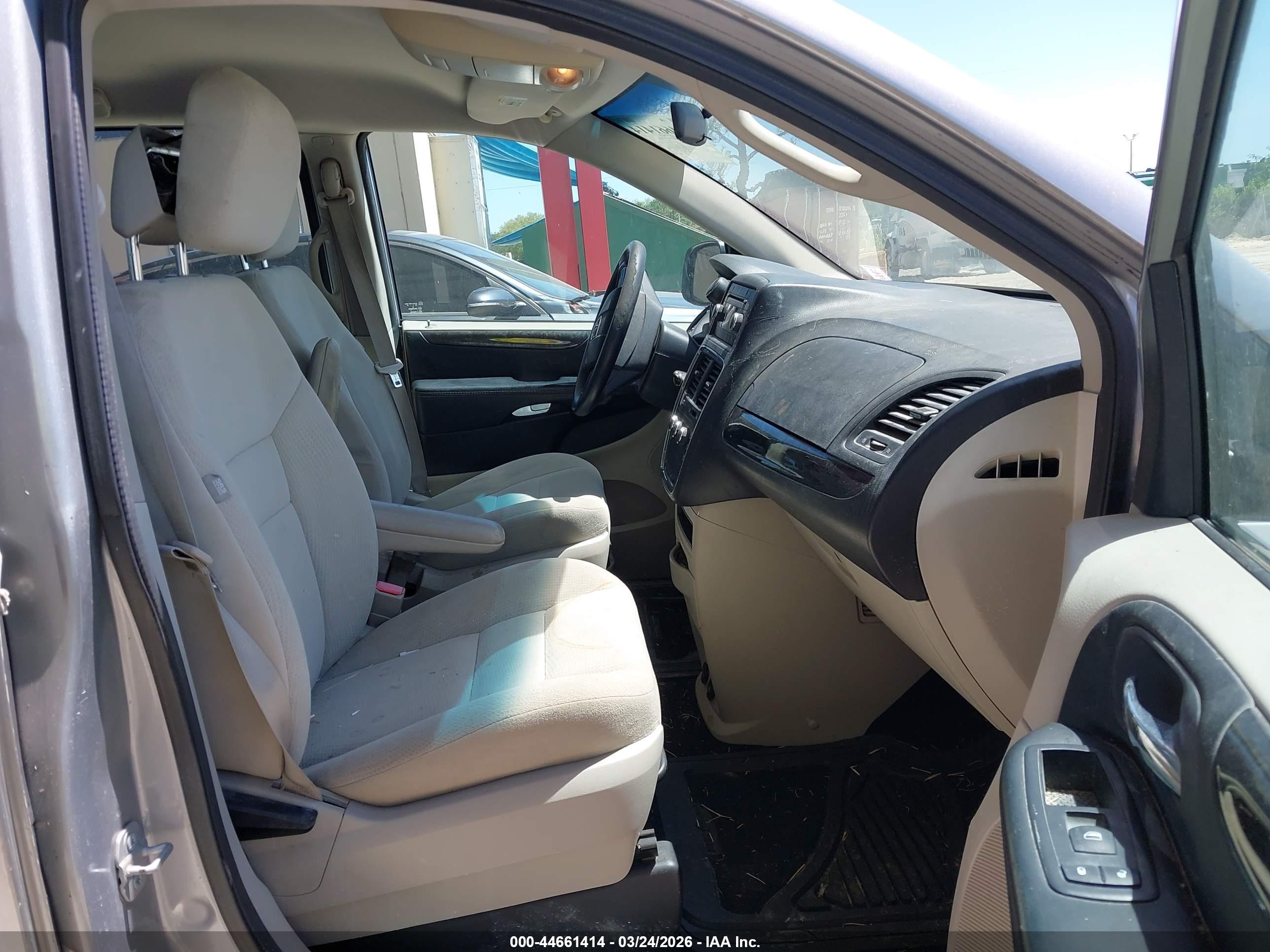 DODGE GRAND image 5