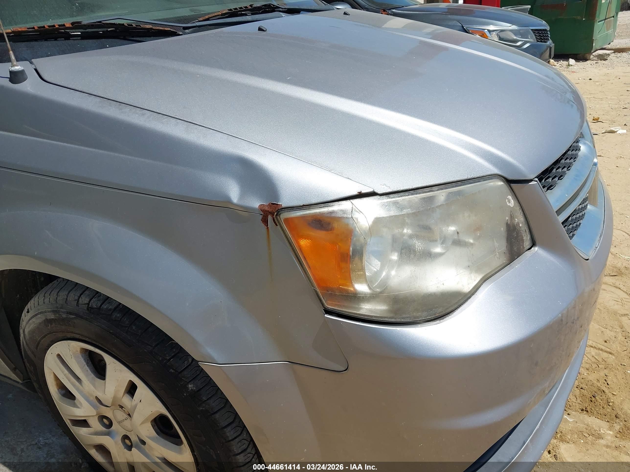 DODGE GRAND image 6