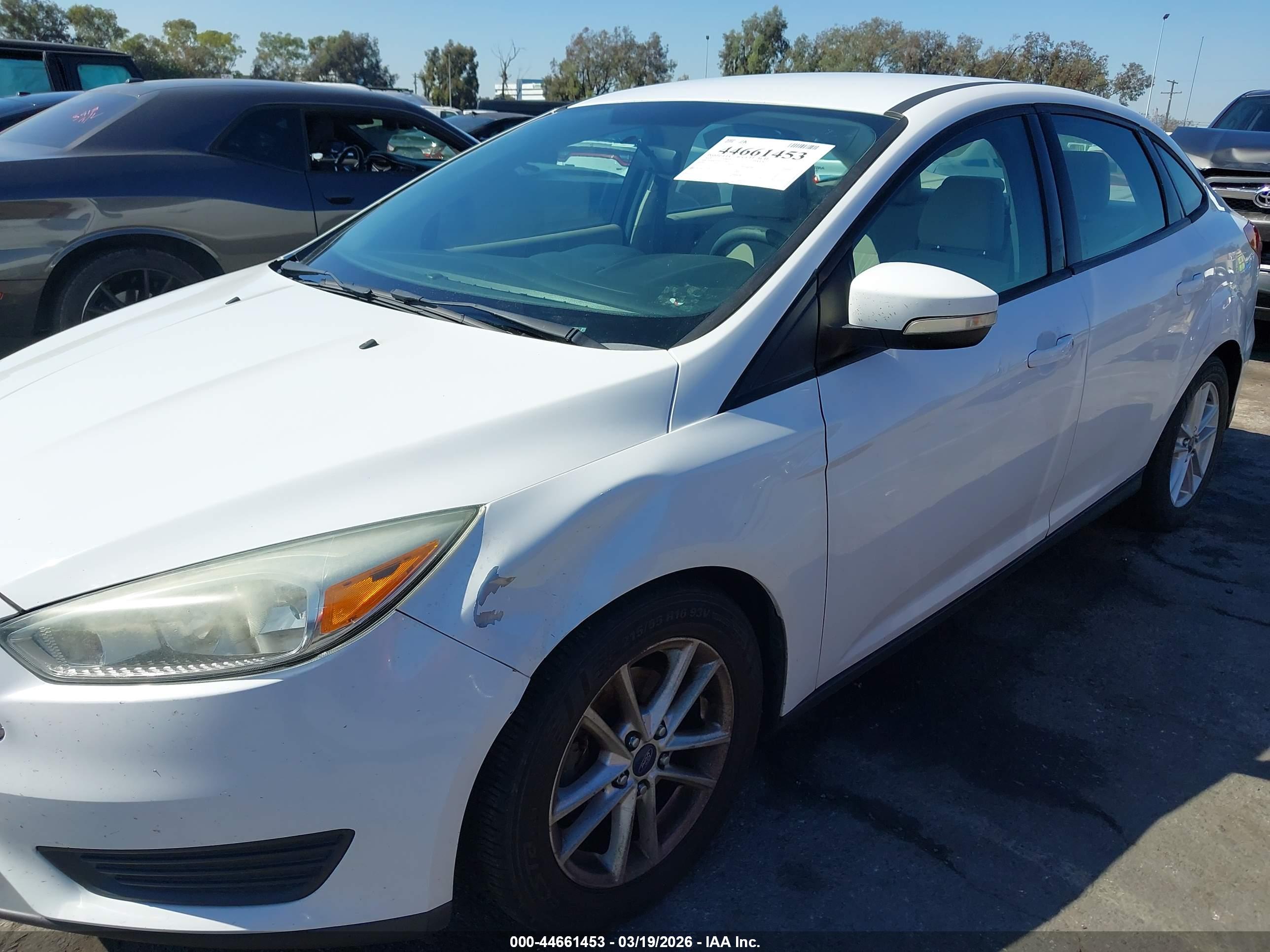 FORD FOCUS image 6