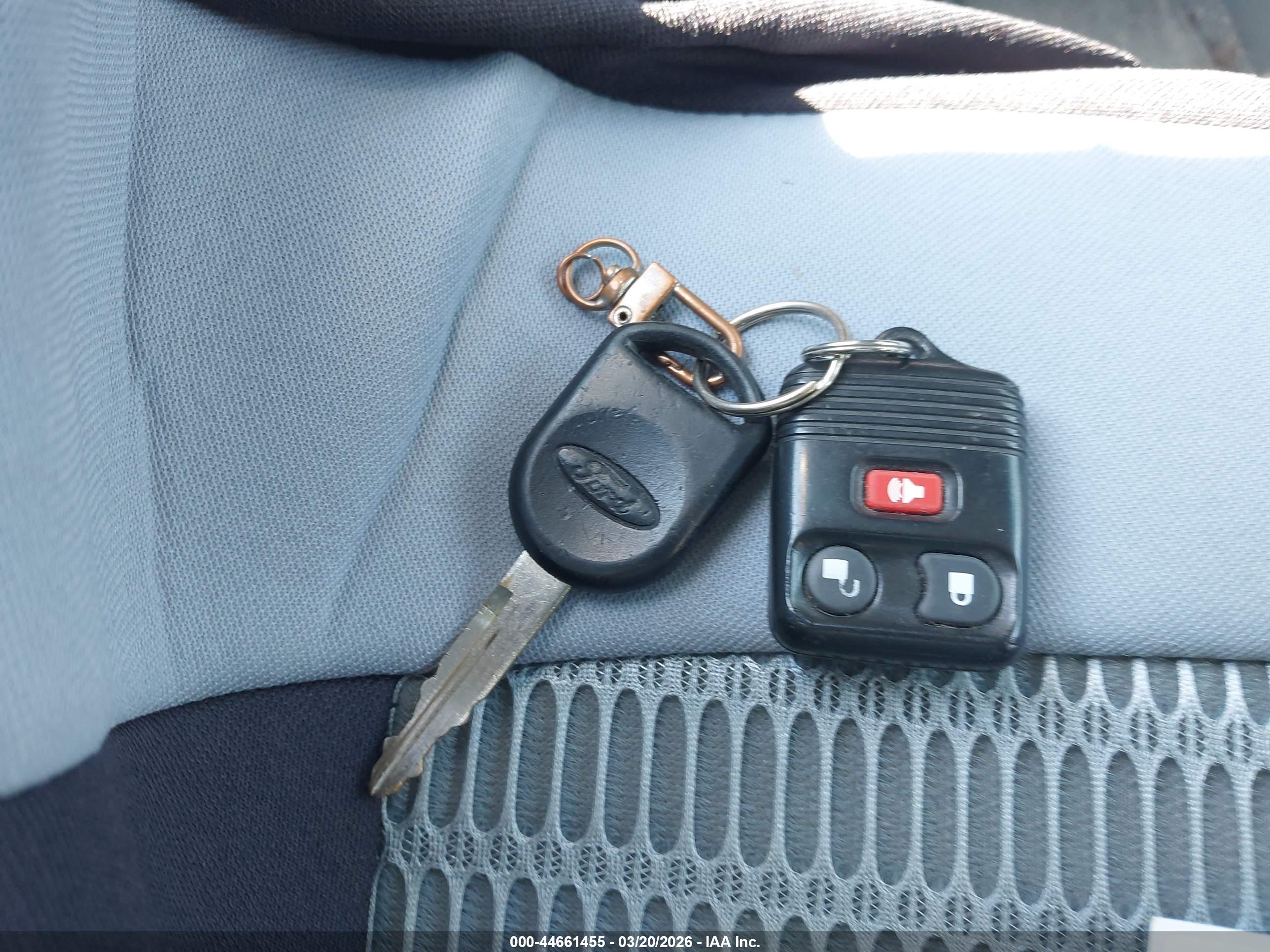 FORD ESCAPE image 11
