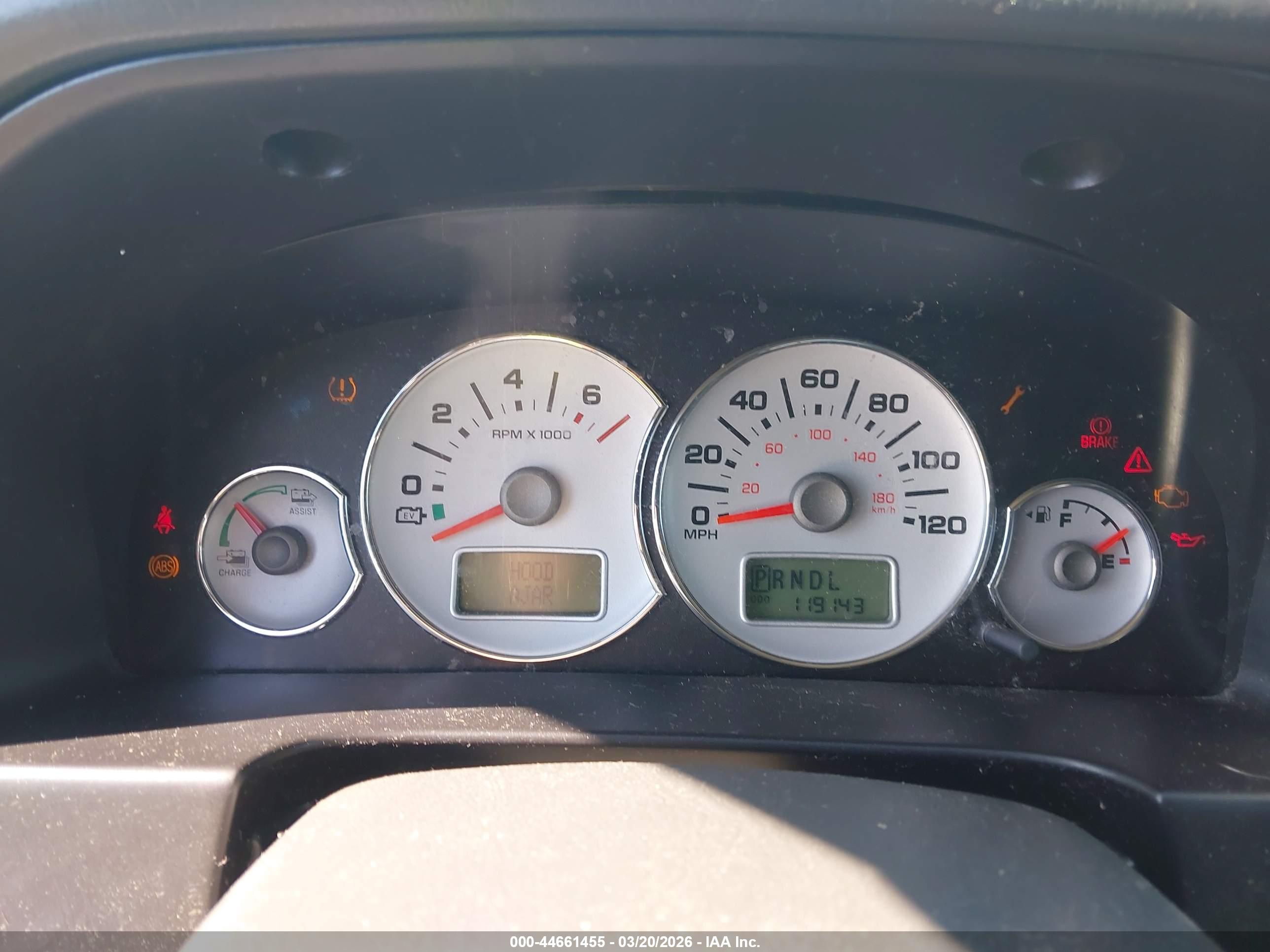 FORD ESCAPE image 7
