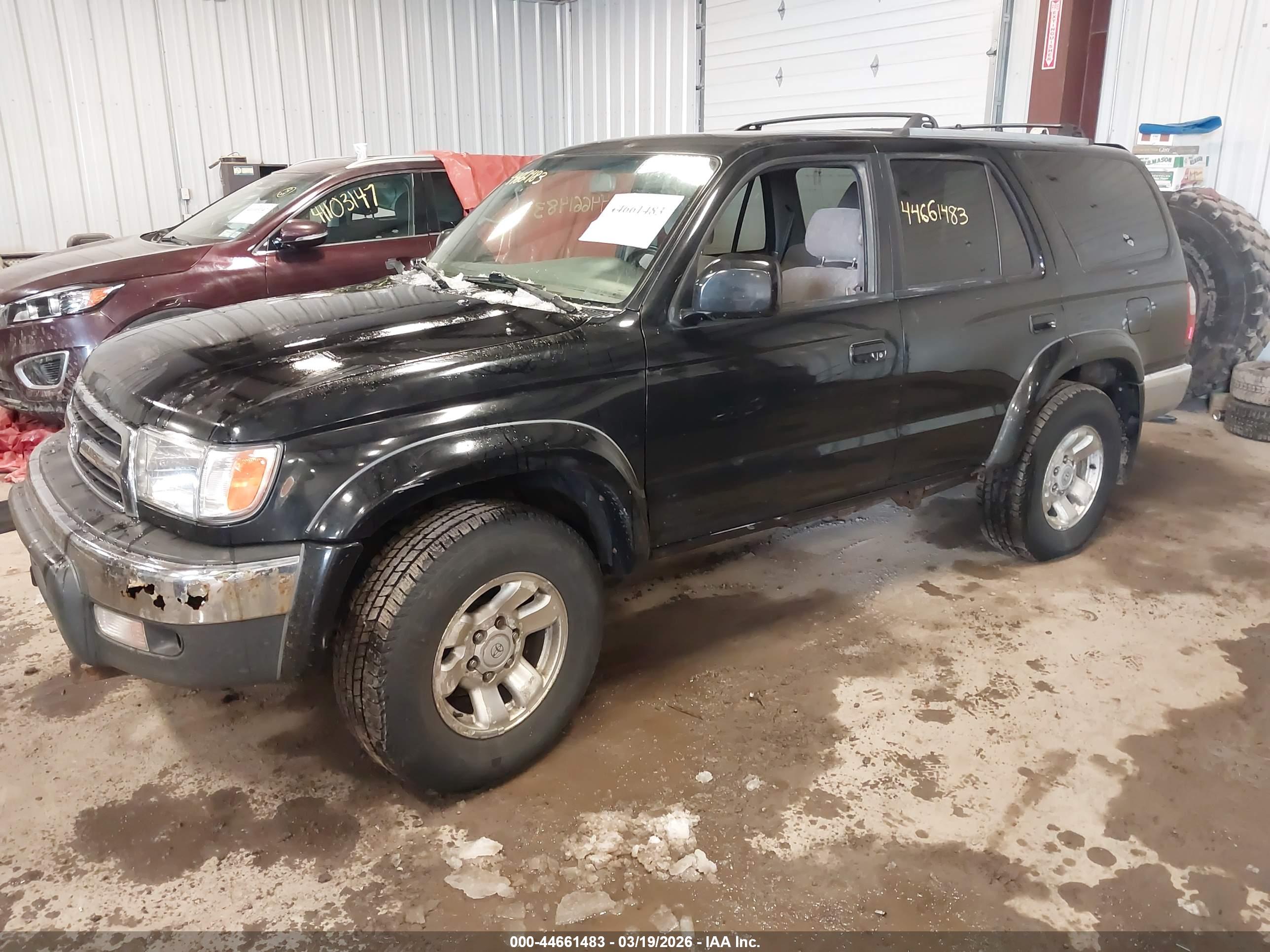 TOYOTA 4RUNNER image 2