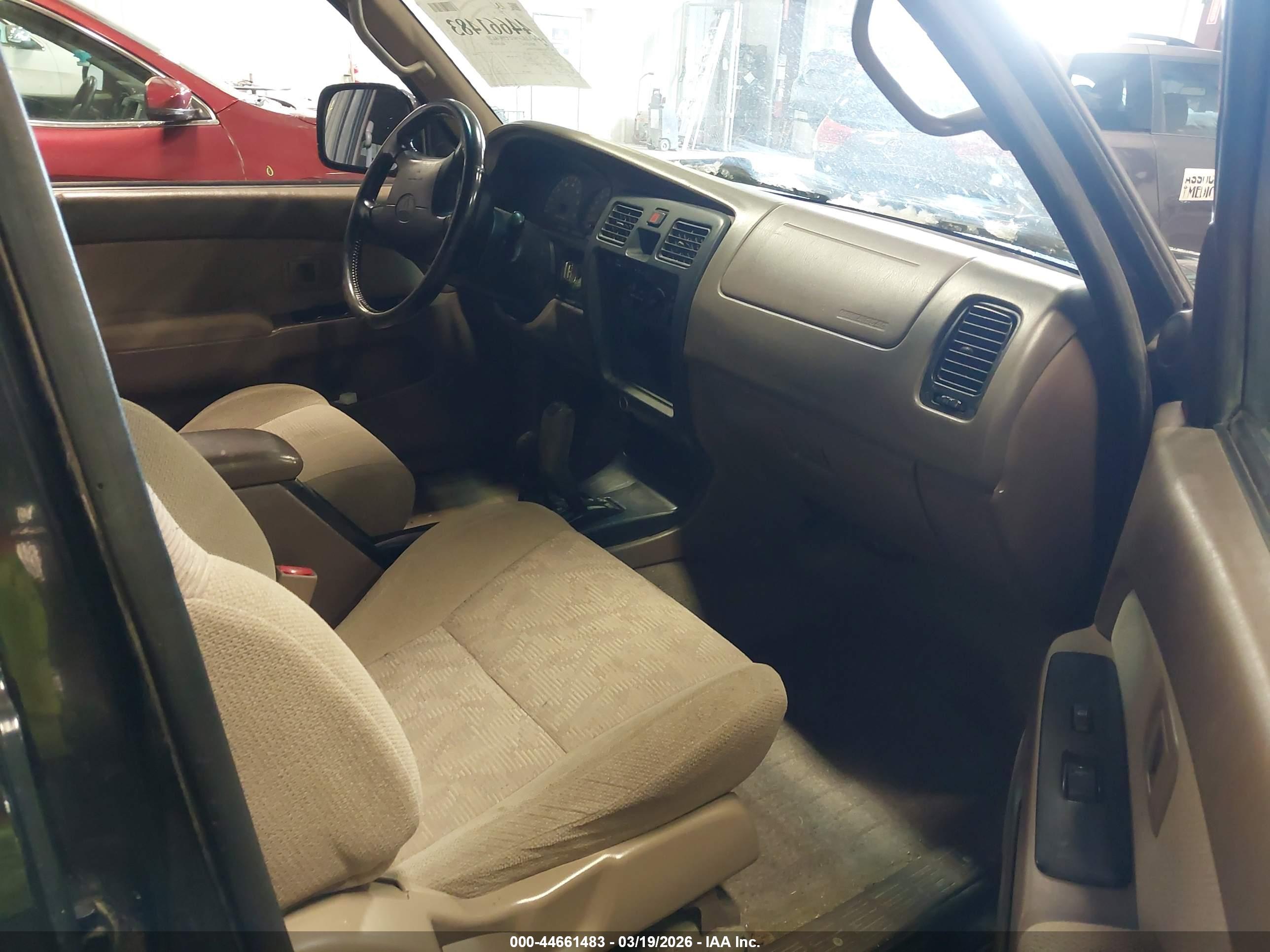 TOYOTA 4RUNNER image 5