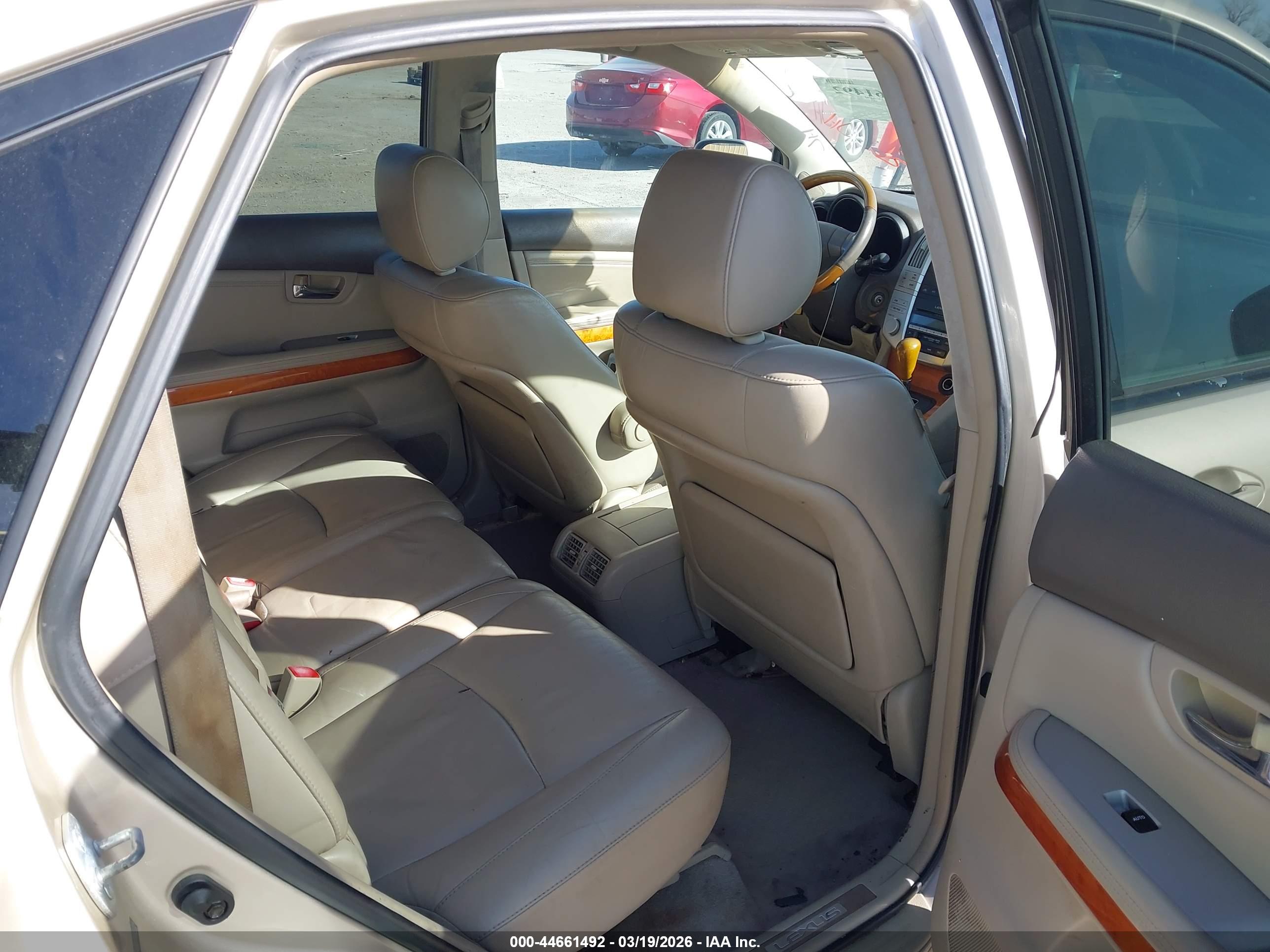 LEXUS RX image 8
