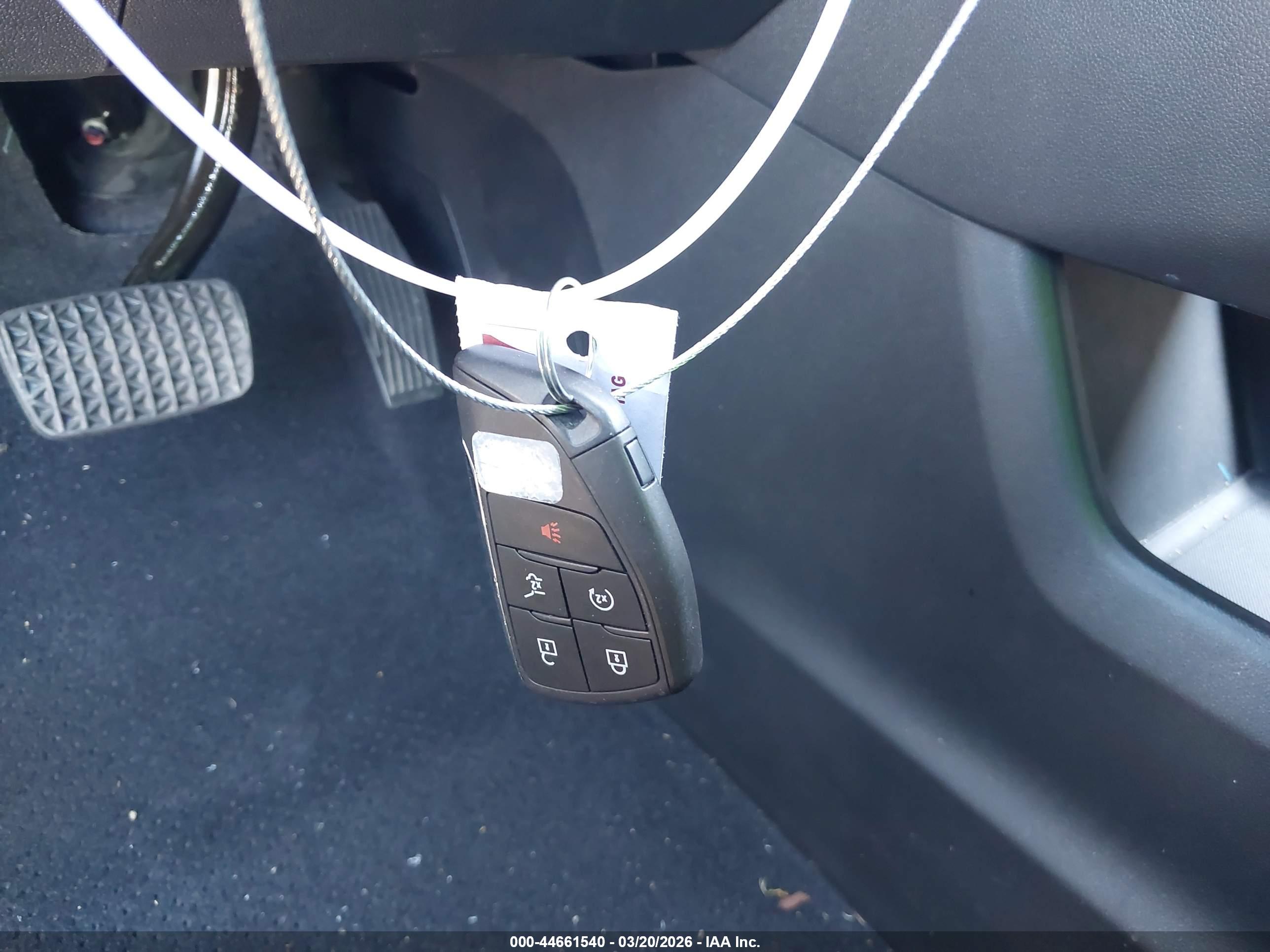 CHEVROLET EQUINOX image 11