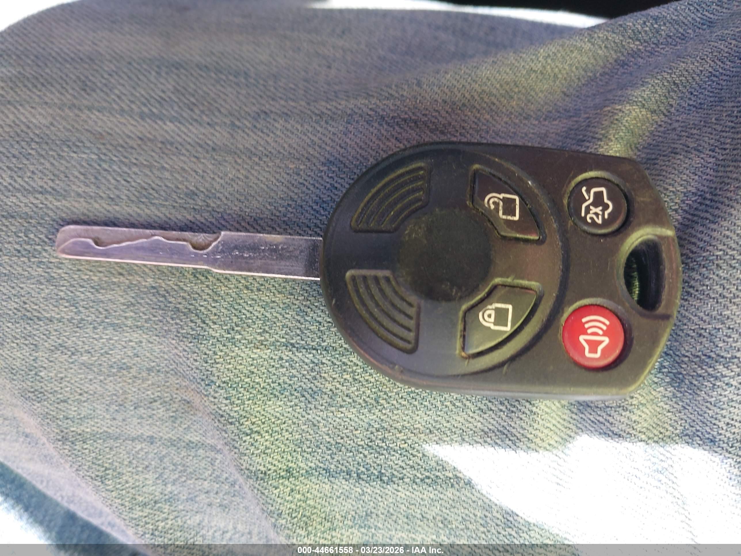 FORD ESCAPE image 11