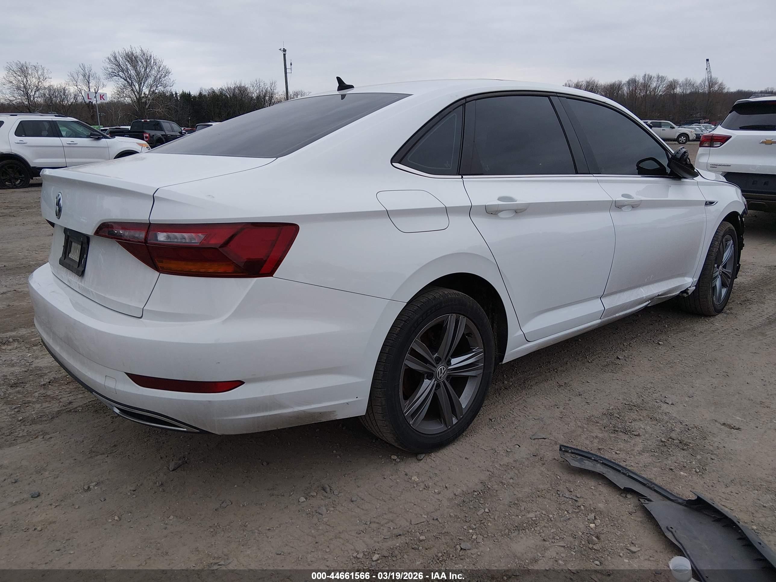 VOLKSWAGEN JETTA image 4
