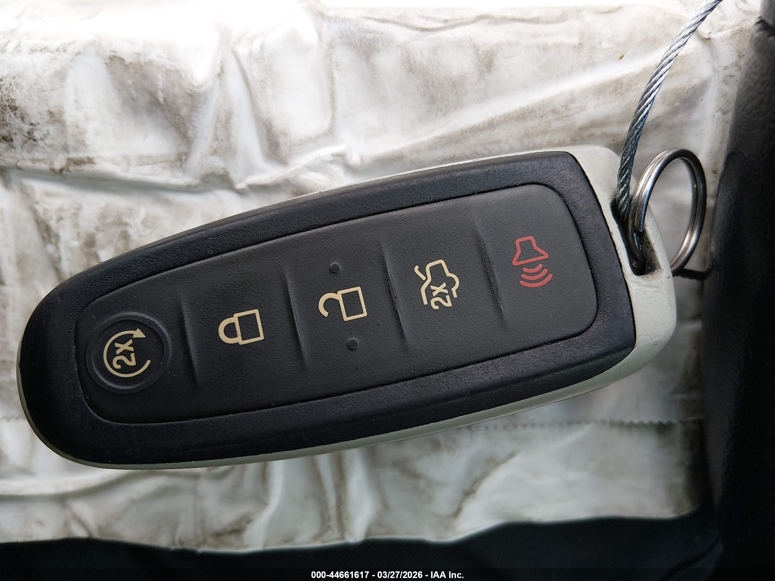 FORD TAURUS image 11