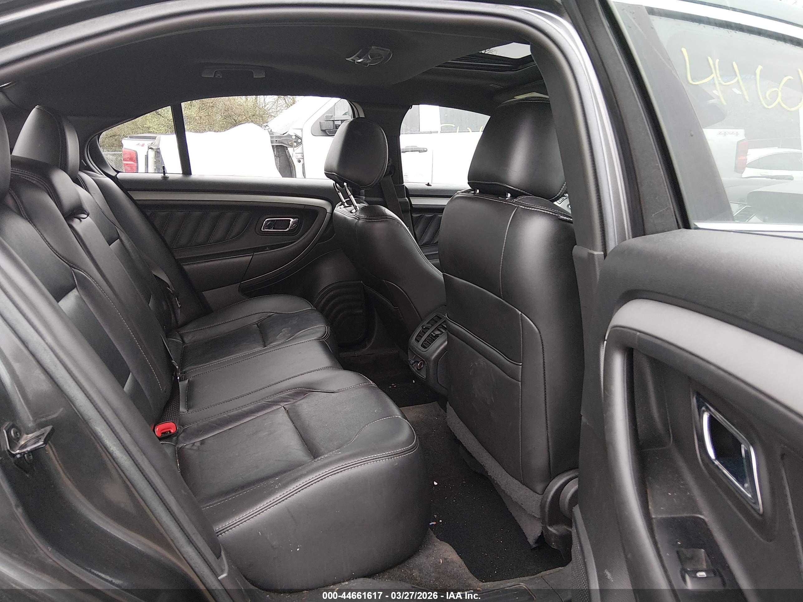 FORD TAURUS image 8