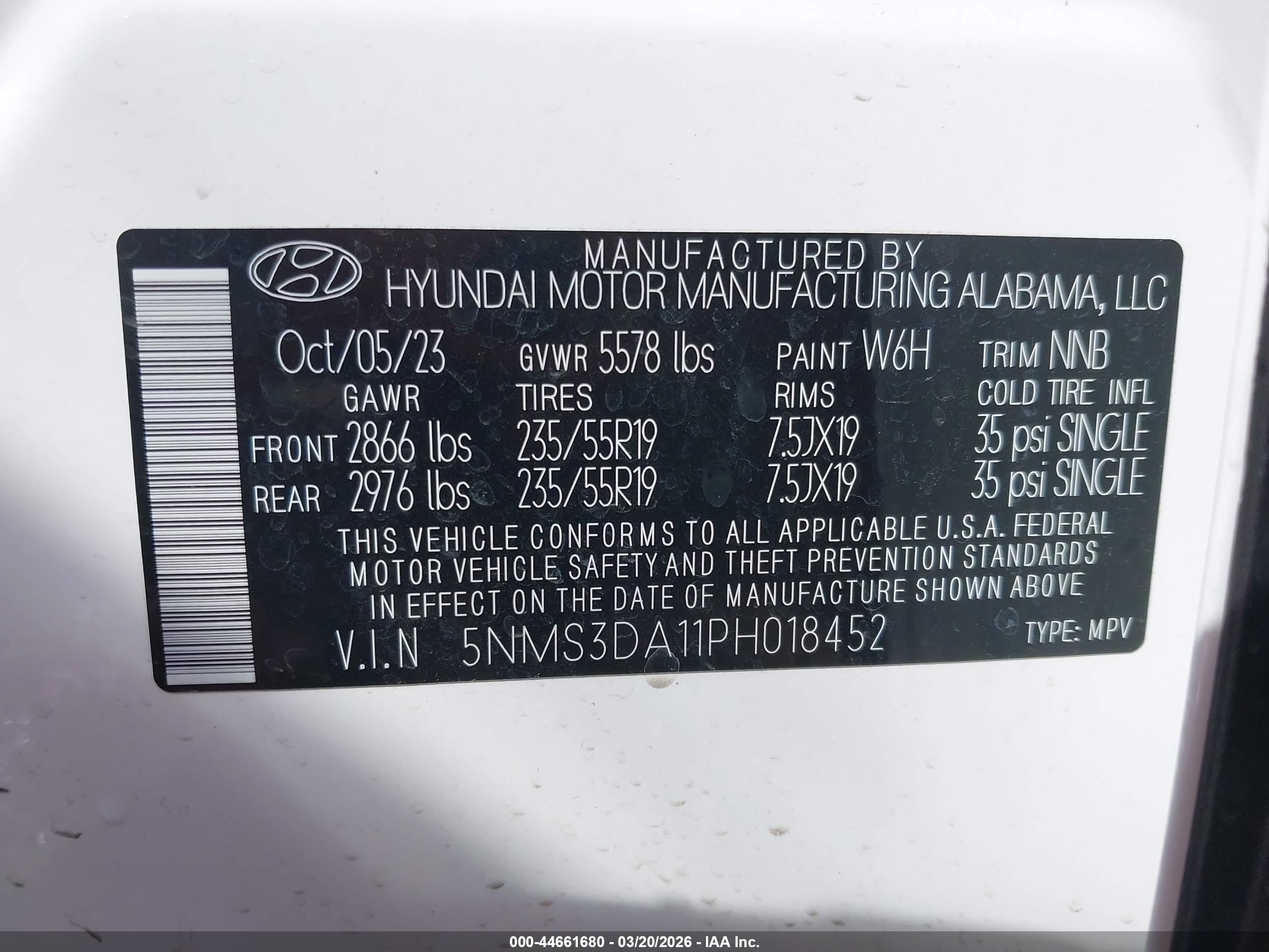 HYUNDAI SANTA image 9