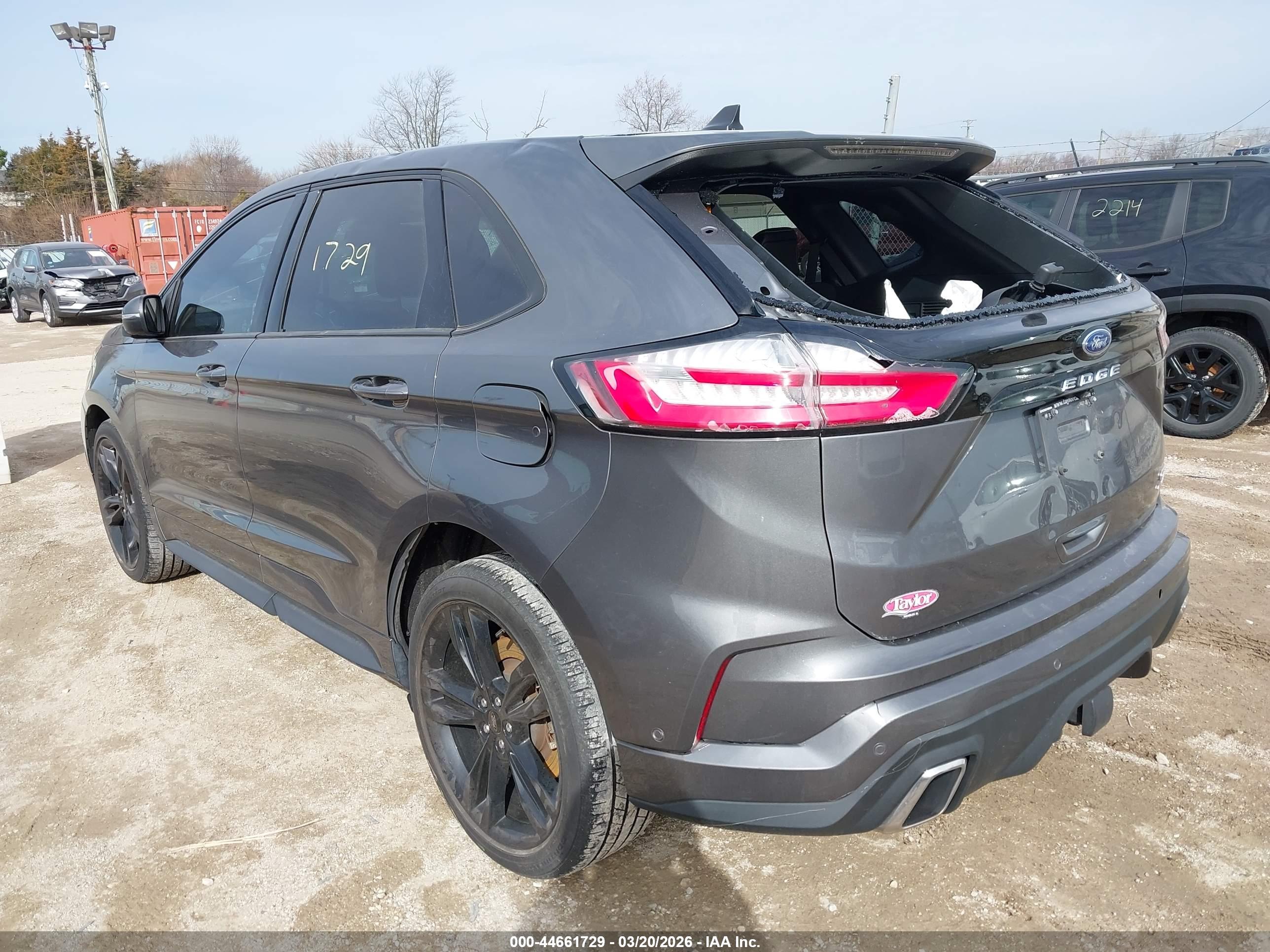 FORD EDGE image 3