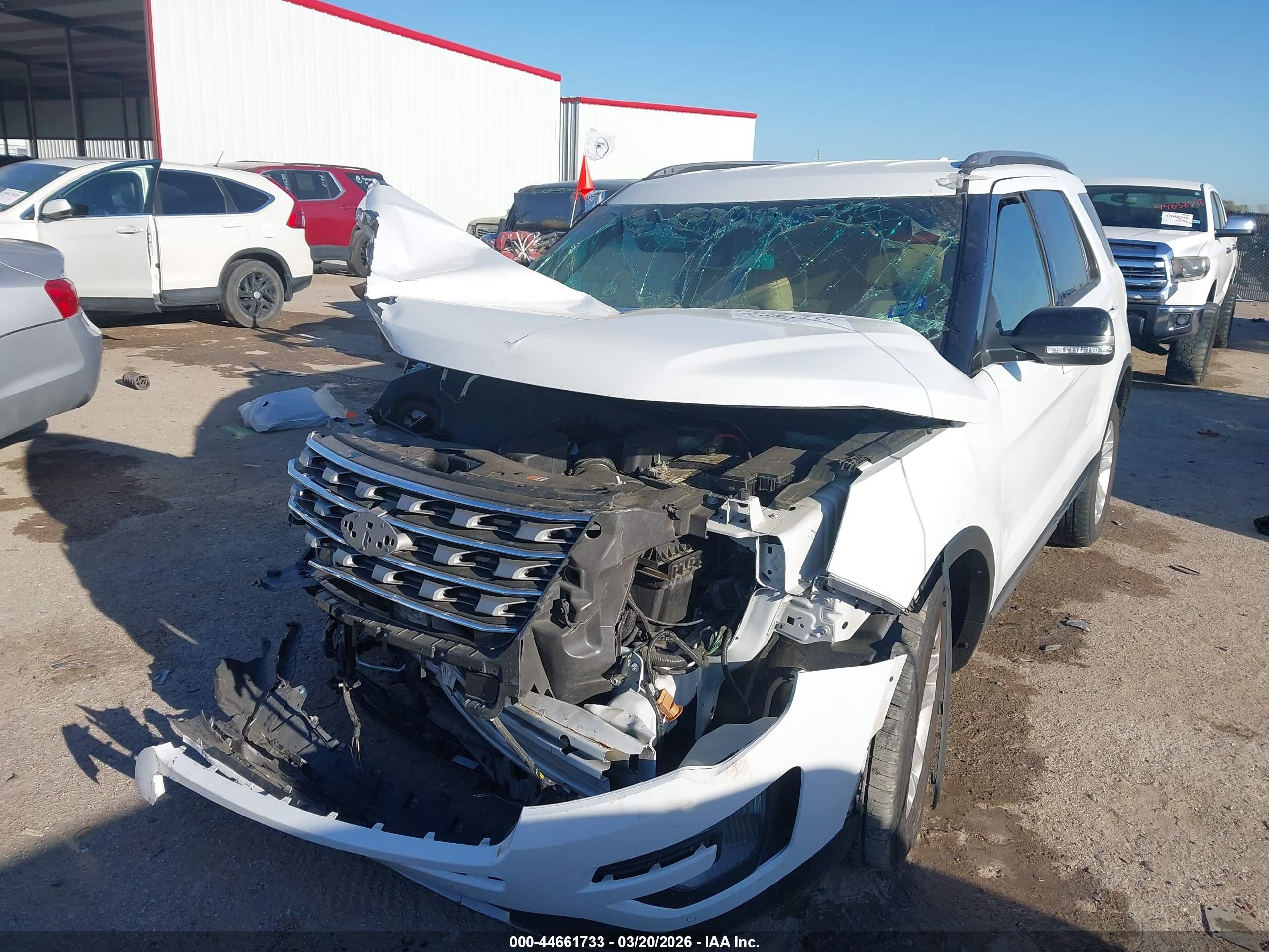 FORD EXPLORER image 2