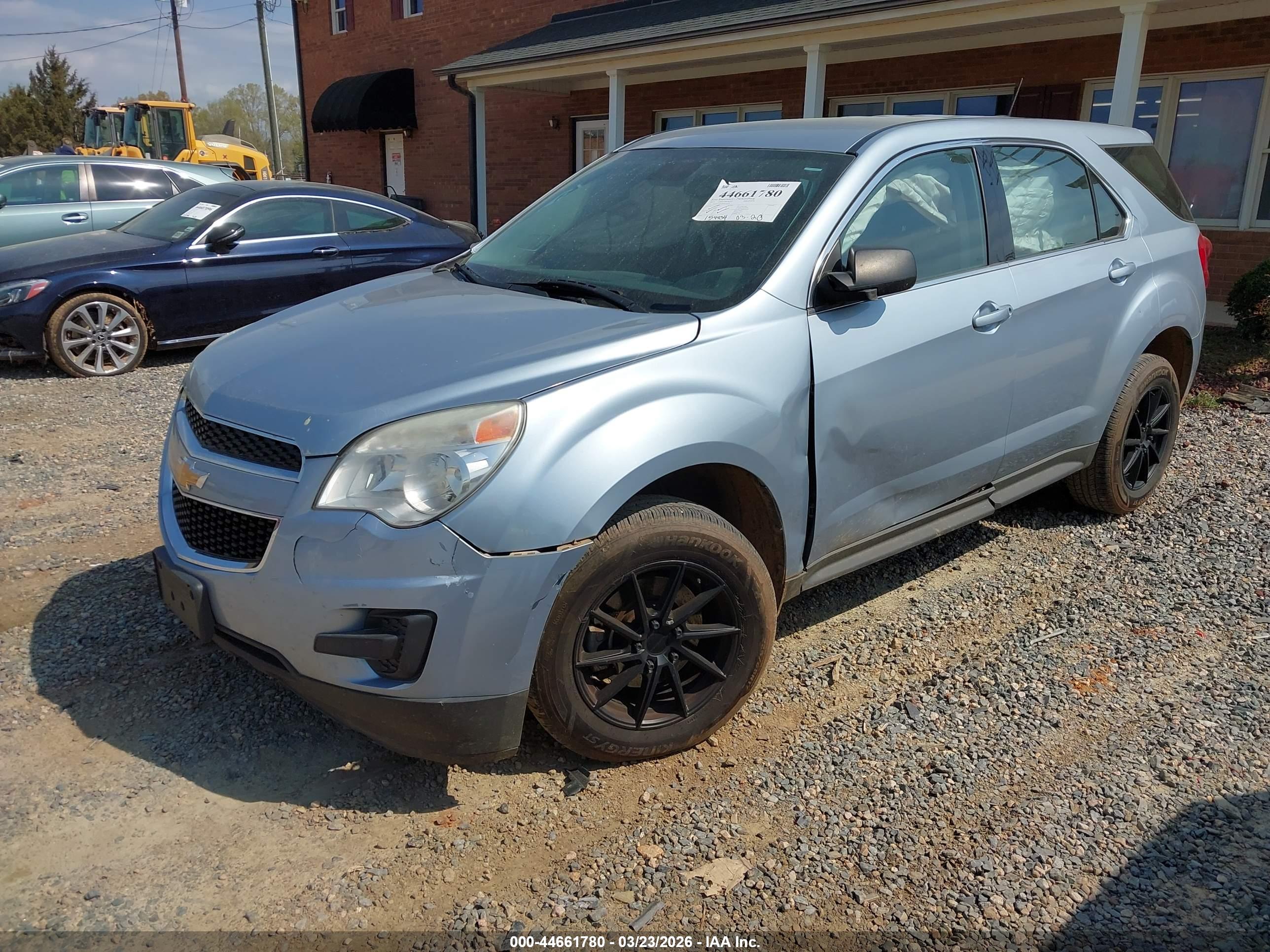 CHEVROLET EQUINOX image 2