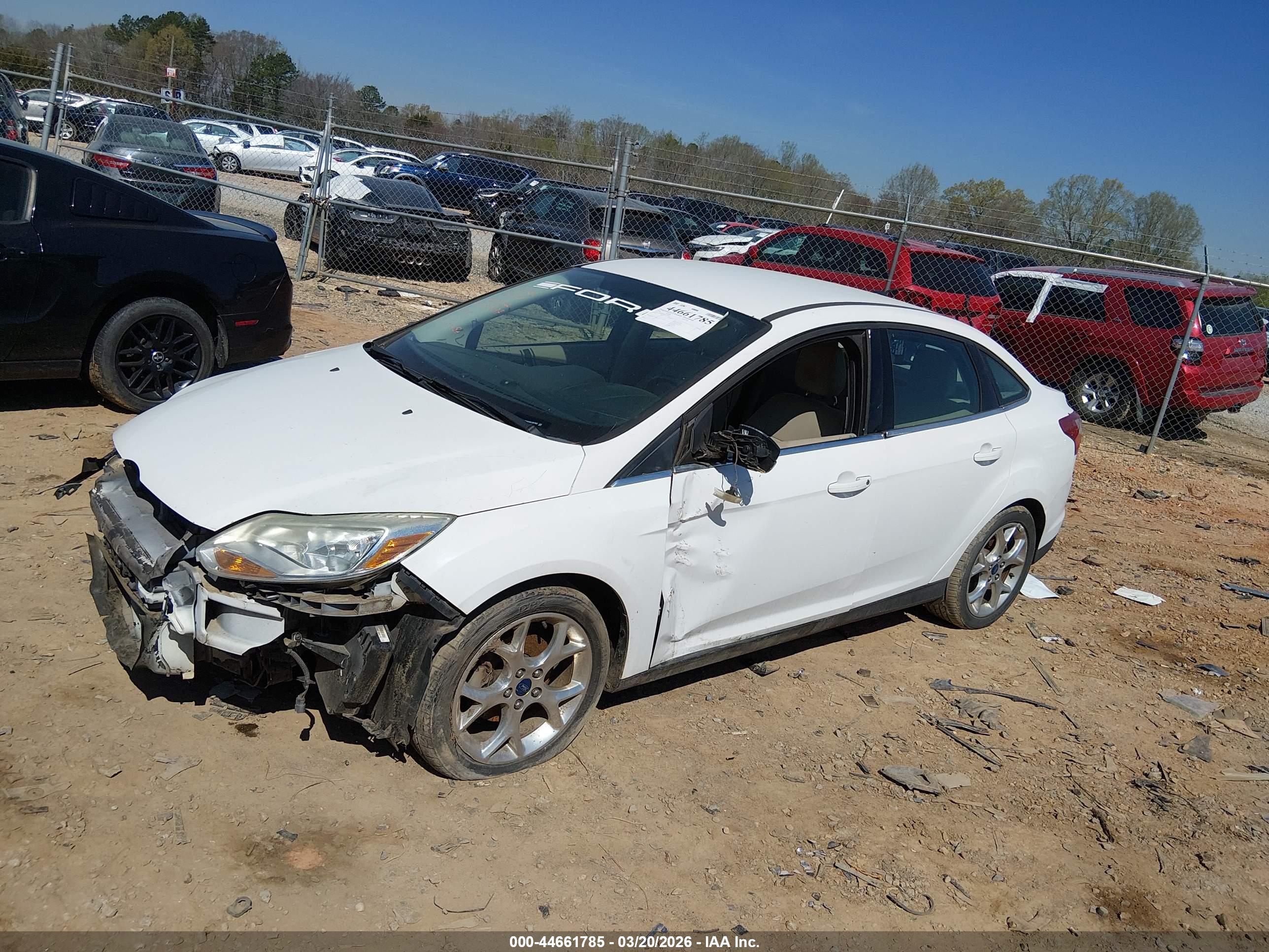 FORD FOCUS image 2