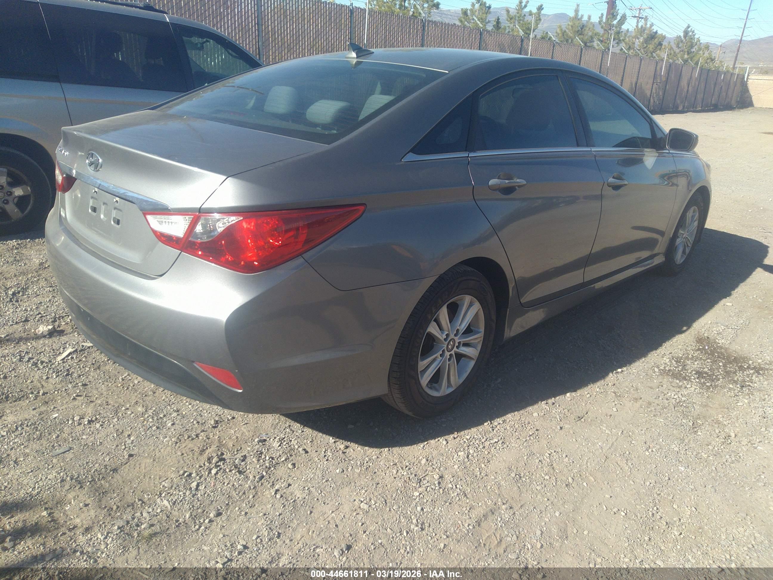 HYUNDAI SONATA image 4