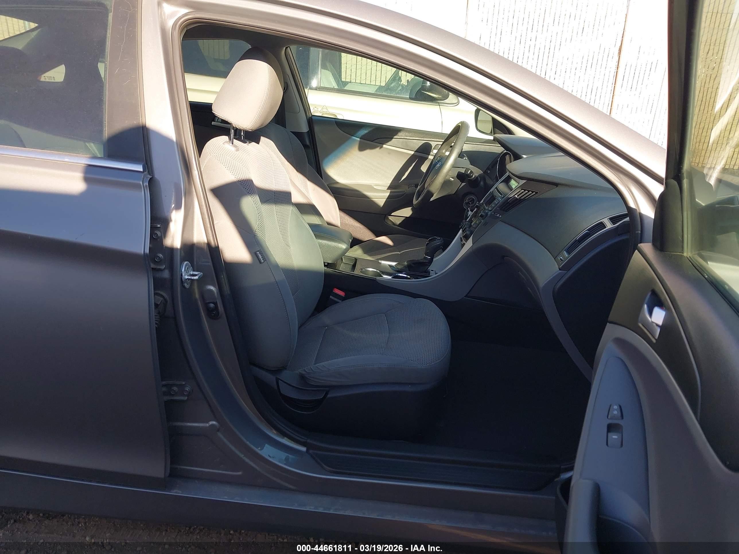 HYUNDAI SONATA image 5