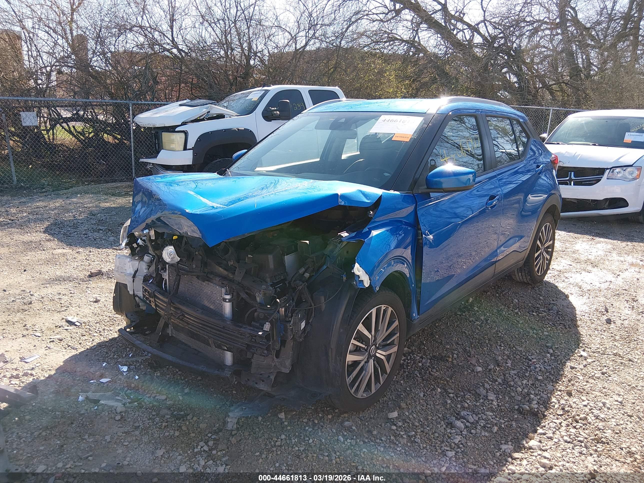 NISSAN KICKS image 2