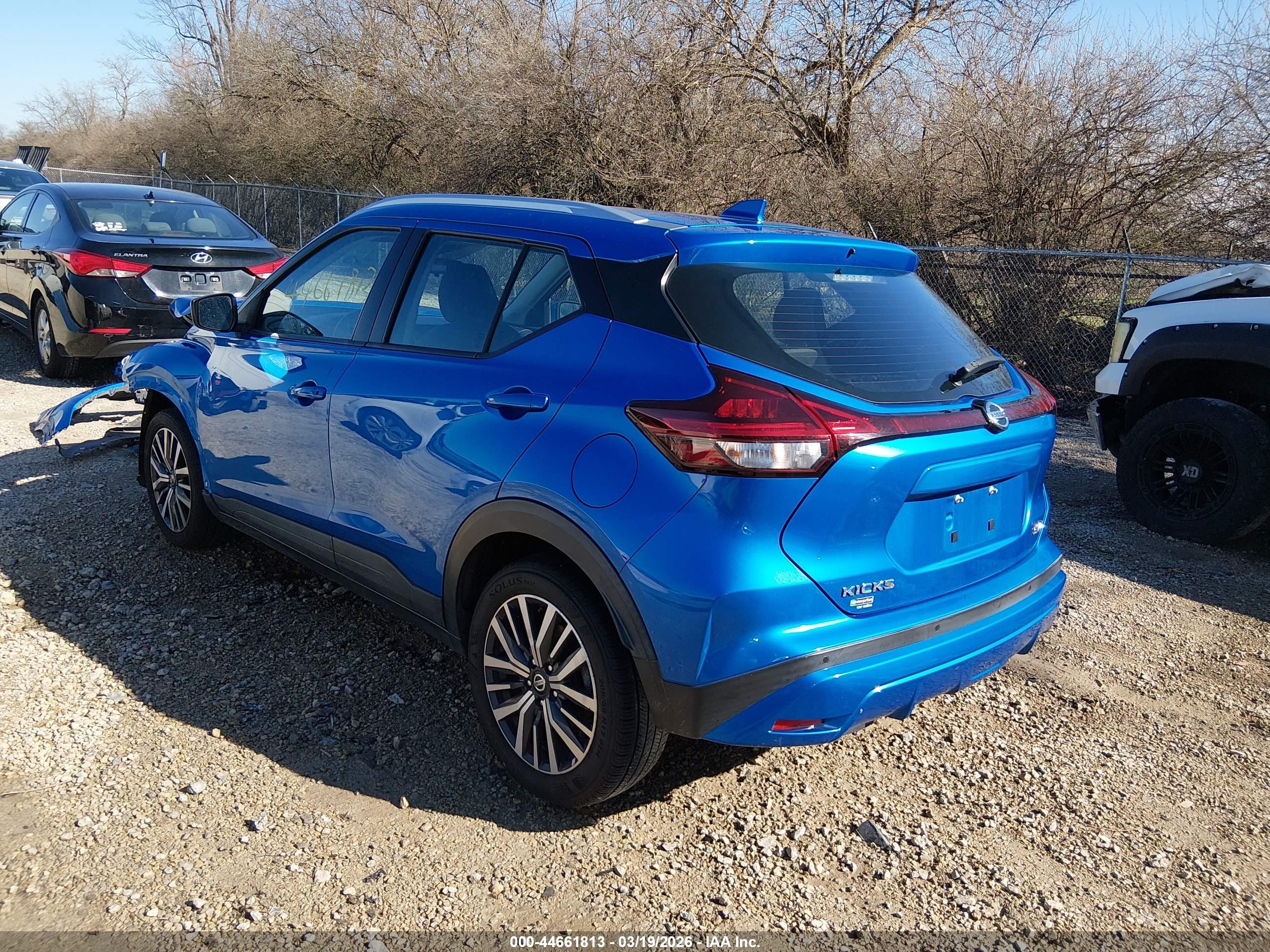 NISSAN KICKS image 3