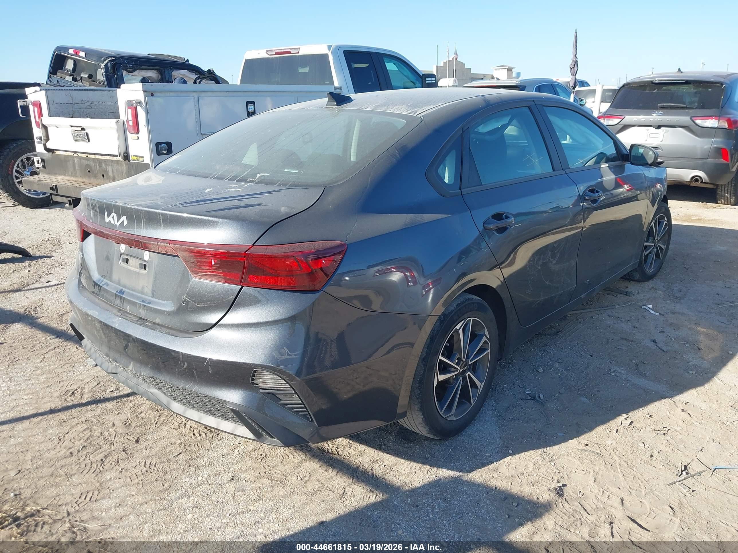 KIA FORTE image 4