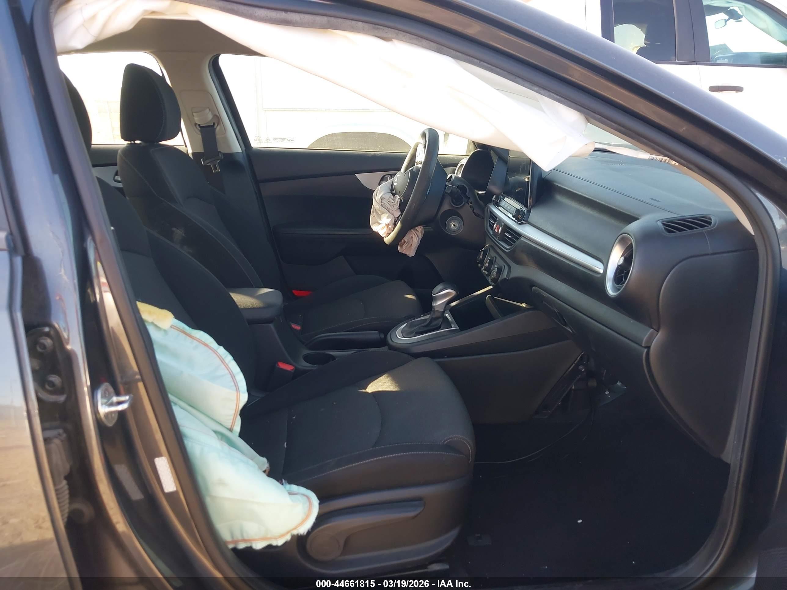 KIA FORTE image 5