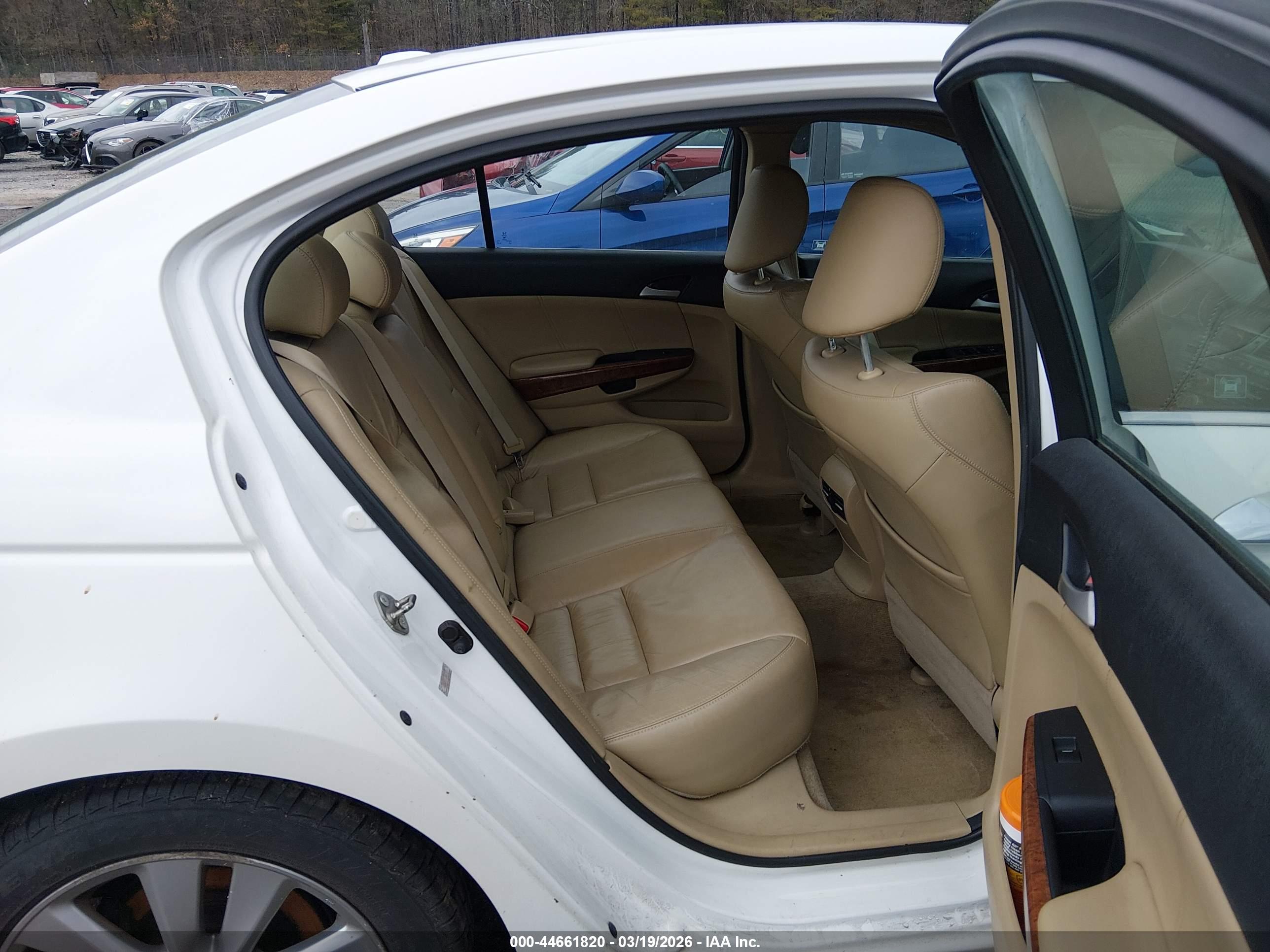 HONDA ACCORD image 8