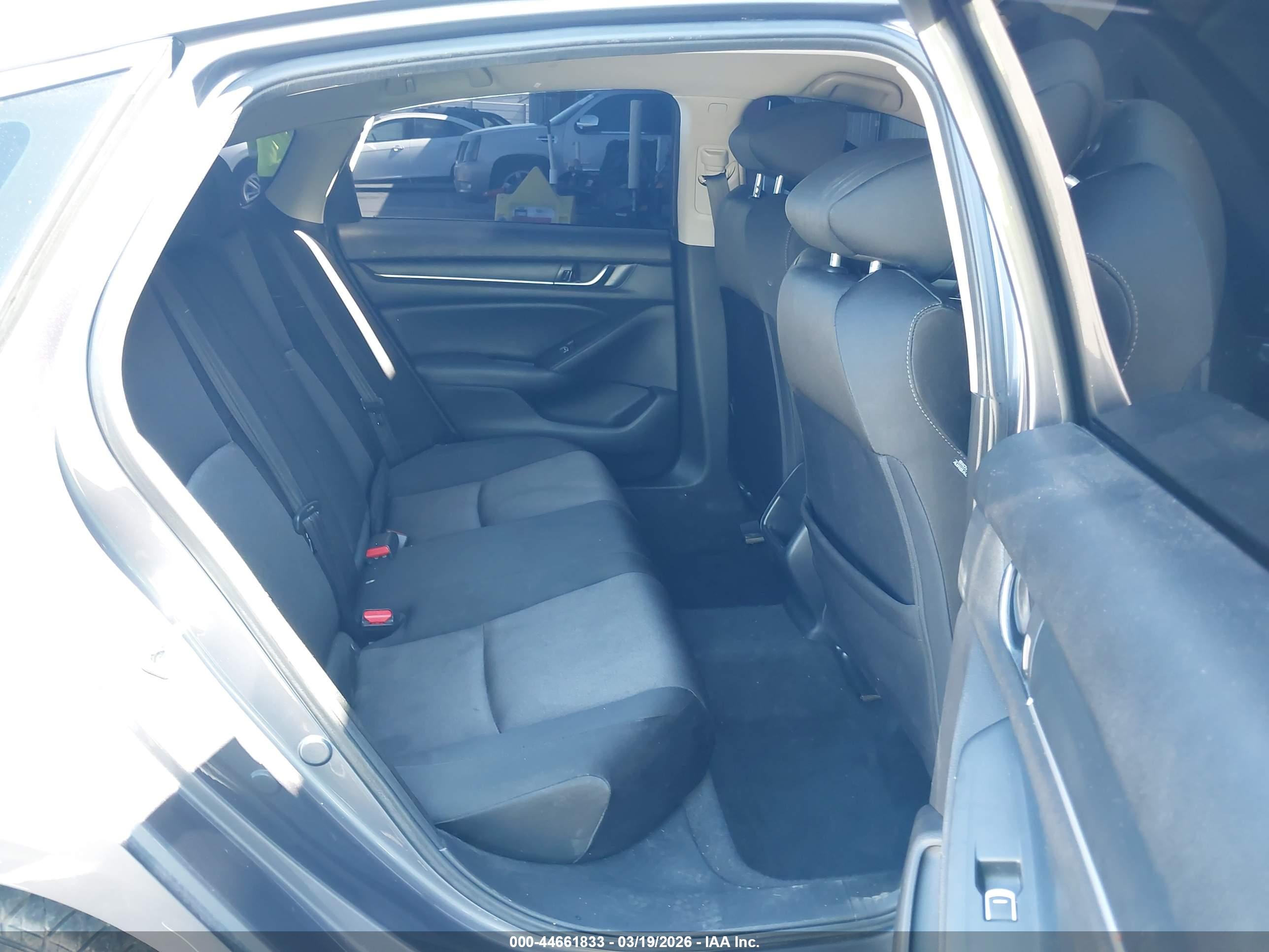HONDA ACCORD image 8