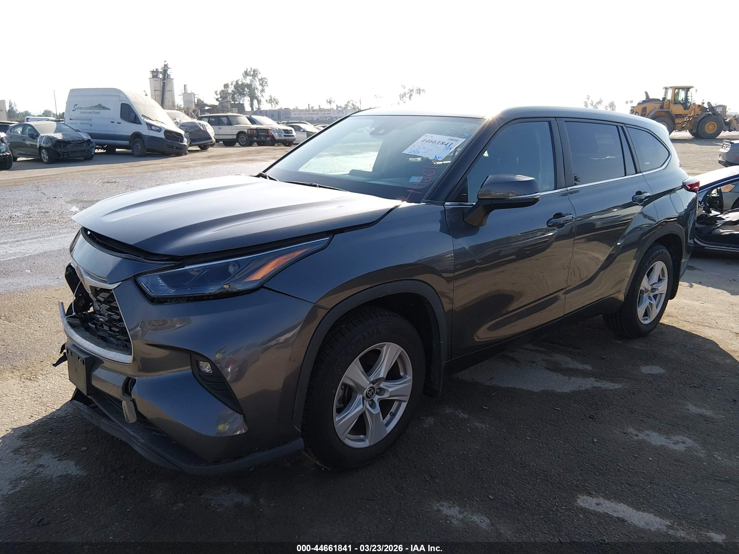 TOYOTA HIGHLANDER image 2