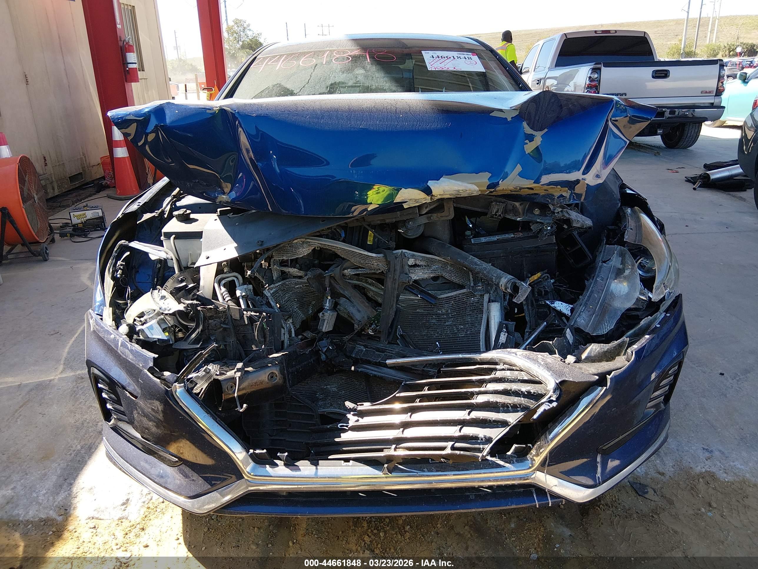 HYUNDAI SONATA image 6
