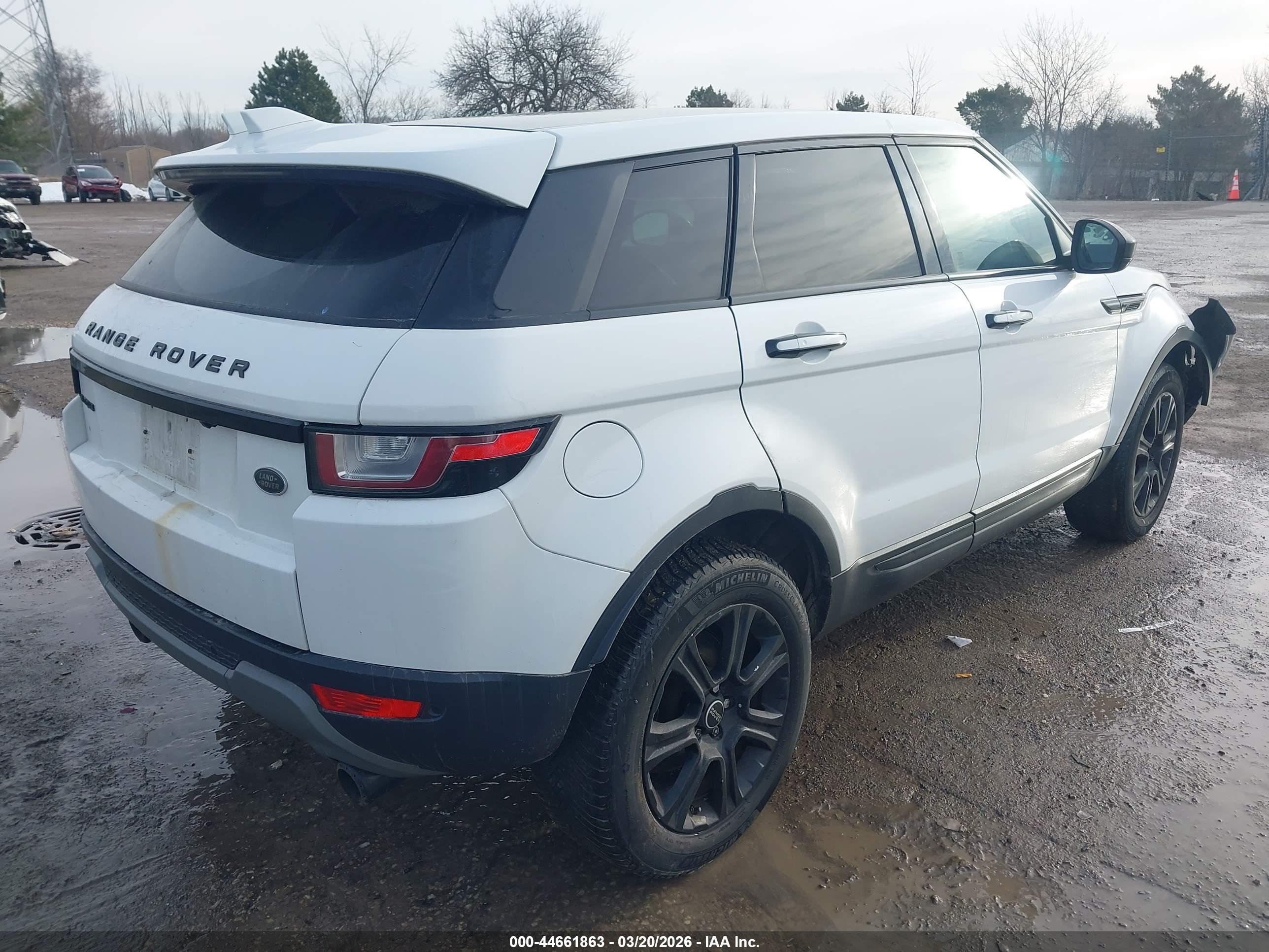 LAND ROVER image 4