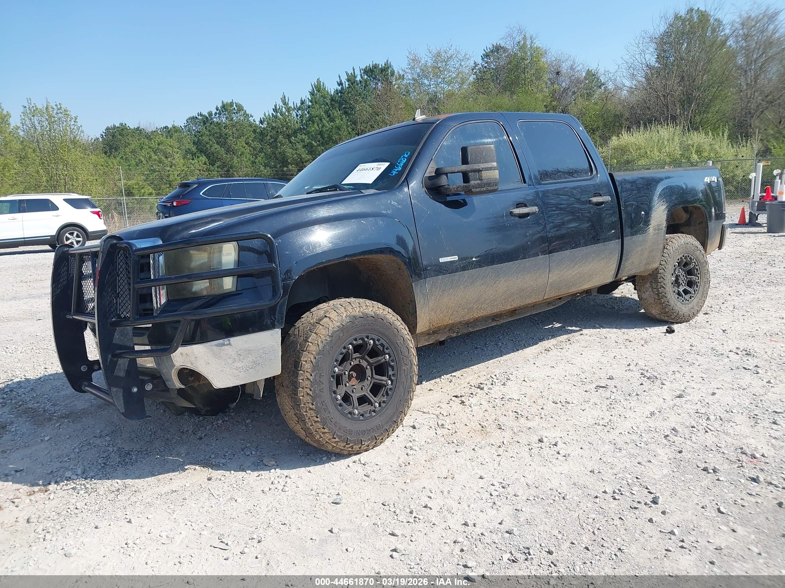 GMC SIERRA image 2