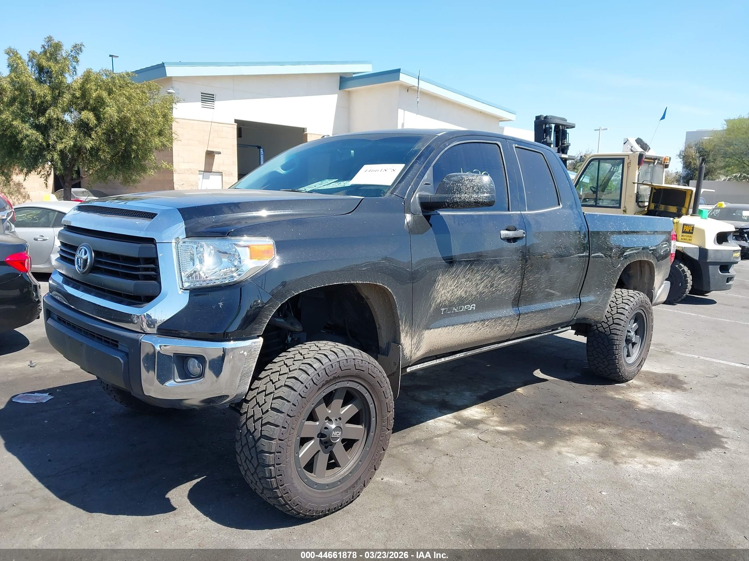 TOYOTA TUNDRA image 2