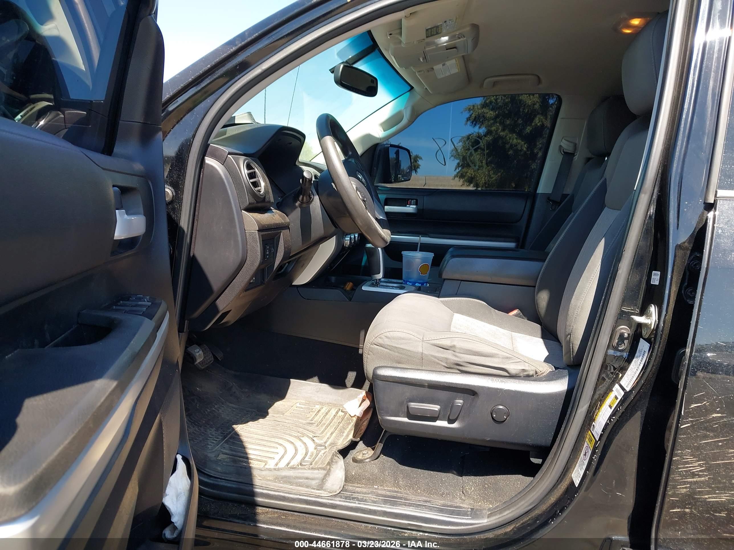 TOYOTA TUNDRA image 5