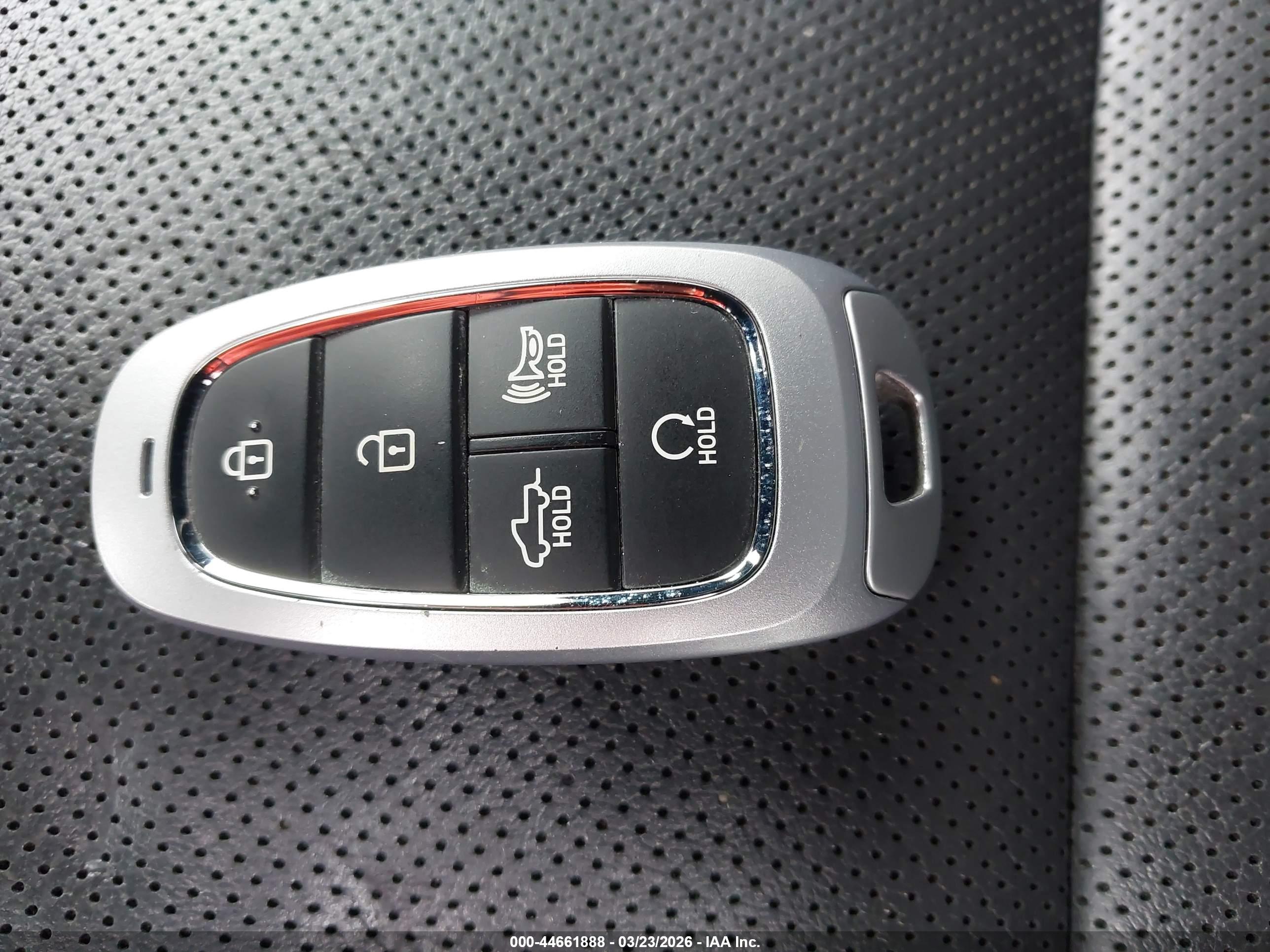 HYUNDAI SANTA image 11
